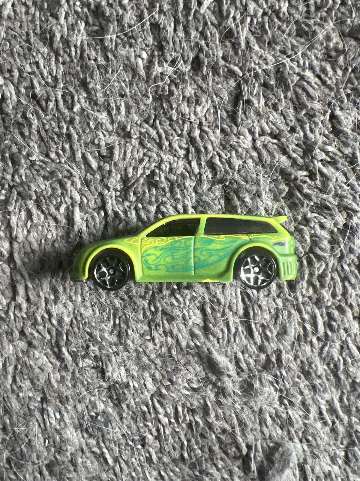 Vintage 2002 Mattel Hot Wheels Audacious Size ONE SIZE - 3 Thumbnail