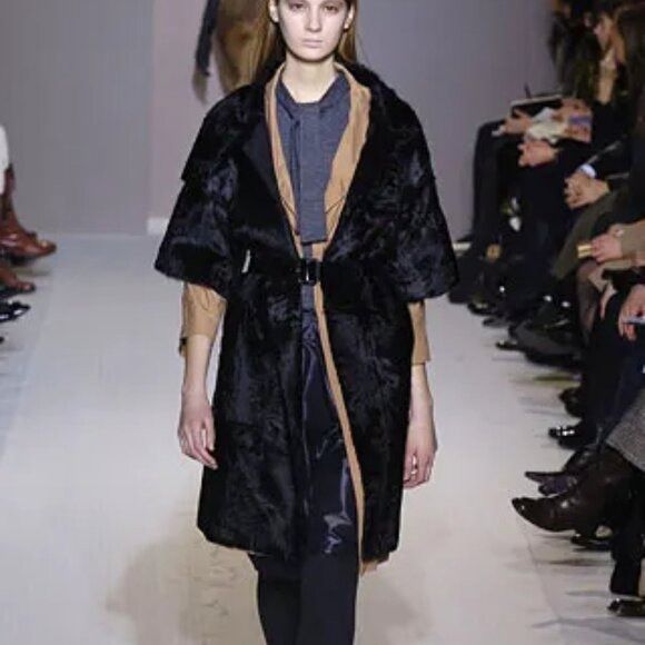 Marni Marni Agnello Lamb Silk Lined Patch Leather Fur Midi Cape Hi Size M / US 6-8 / IT 42-44 - 1 Thumbnail