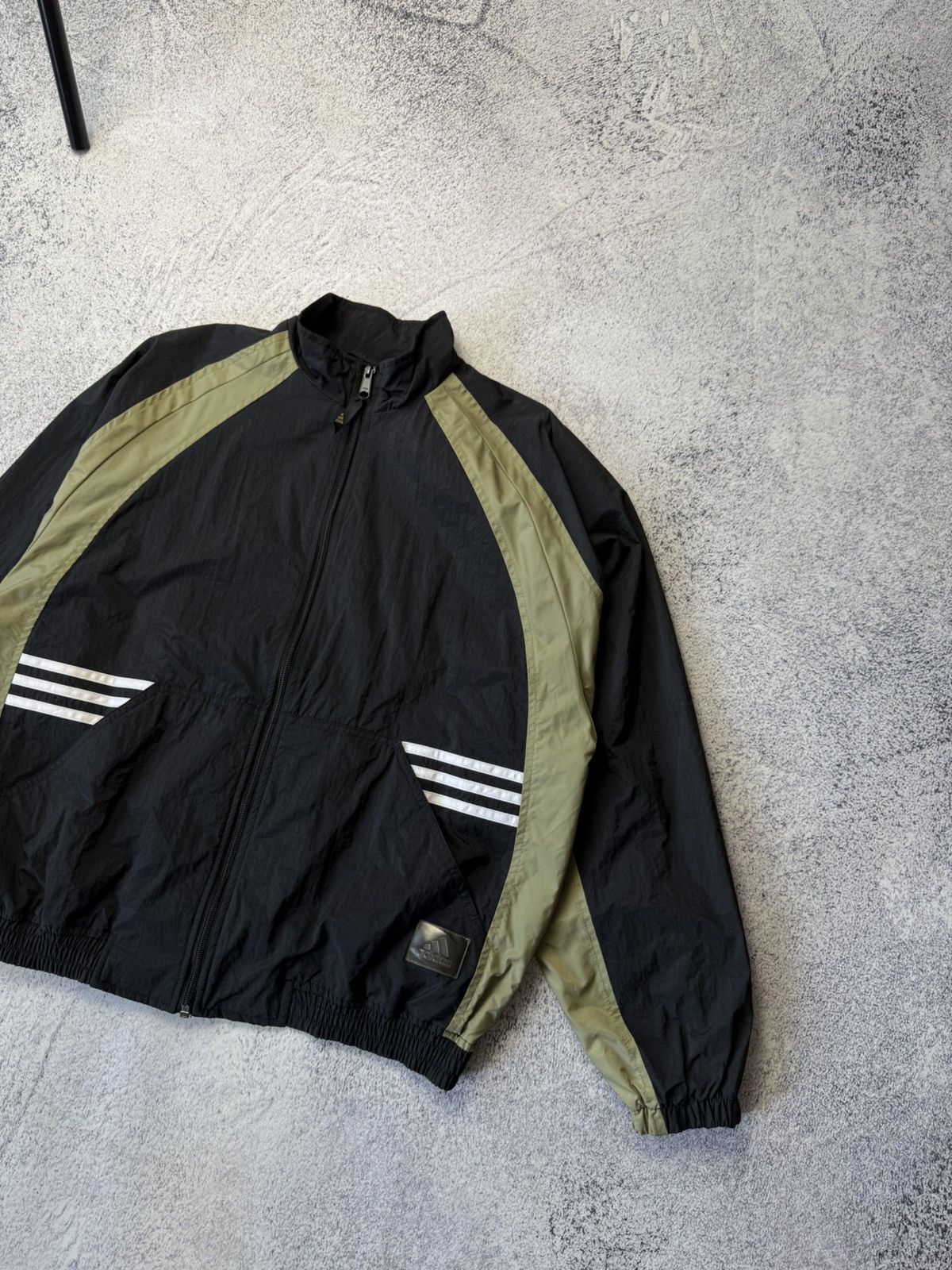 Adidas Vintage Adidas Track Jacket Nylon Y2K Size US L / EU 52-54 / 3 - 7 Thumbnail