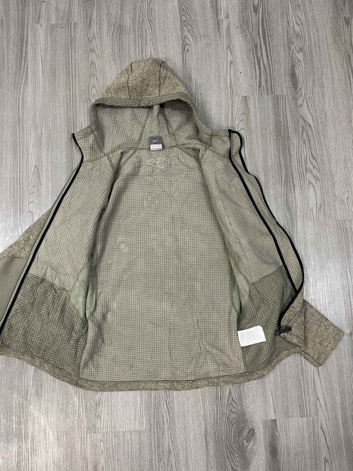 Nike ACG × Vintage Nike ACG SPHERE THERMAL hooded Jacket Size US S / EU 44-46 / 1 - 4 Thumbnail