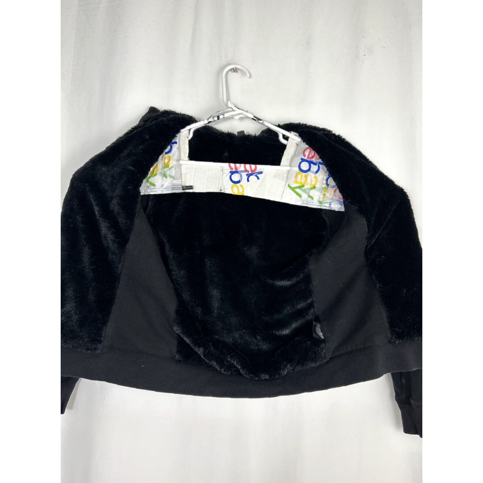 Uniqlo Uniqlo Womens XS Full Zip Hoodie Black Fuzzy Line Polyester Spandex Size XS / US 0-2 / IT 36-38 - 6 Thumbnail
