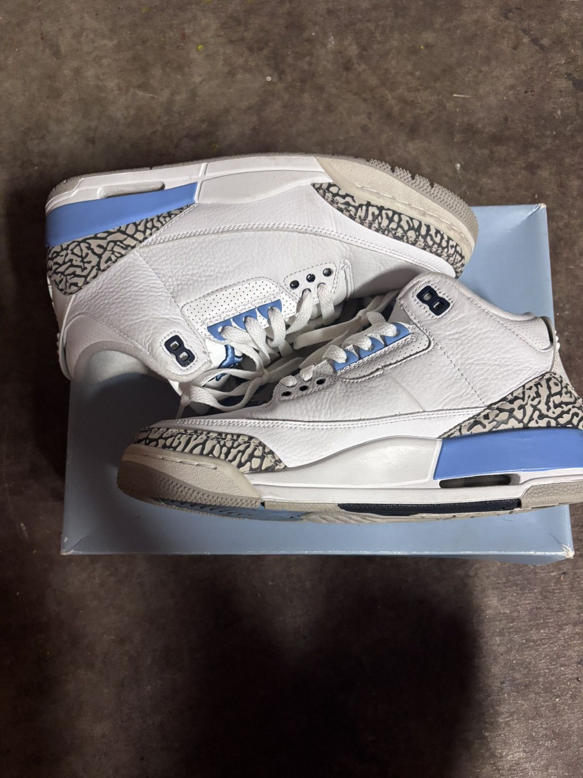 Jordan Brand Retro 3 UNC 2020 Size US 8 / EU 41 - 1 Thumbnail