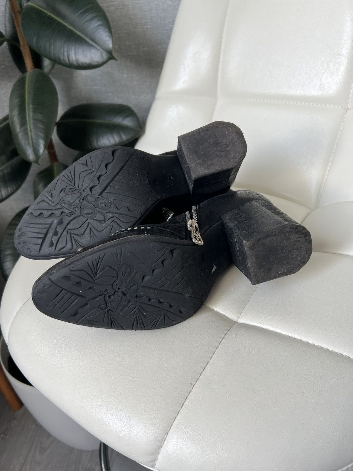 A.S.98 A.S.98 Western Style Studded Suede Leather Ankle Boots Sz 39 Size US 9 / IT 39 - 21 Thumbnail