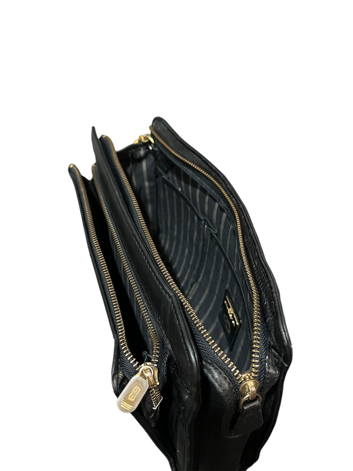 Balenciaga Authentic BALENCIAGA BB Clucth Bag Size ONE SIZE - 9 Thumbnail
