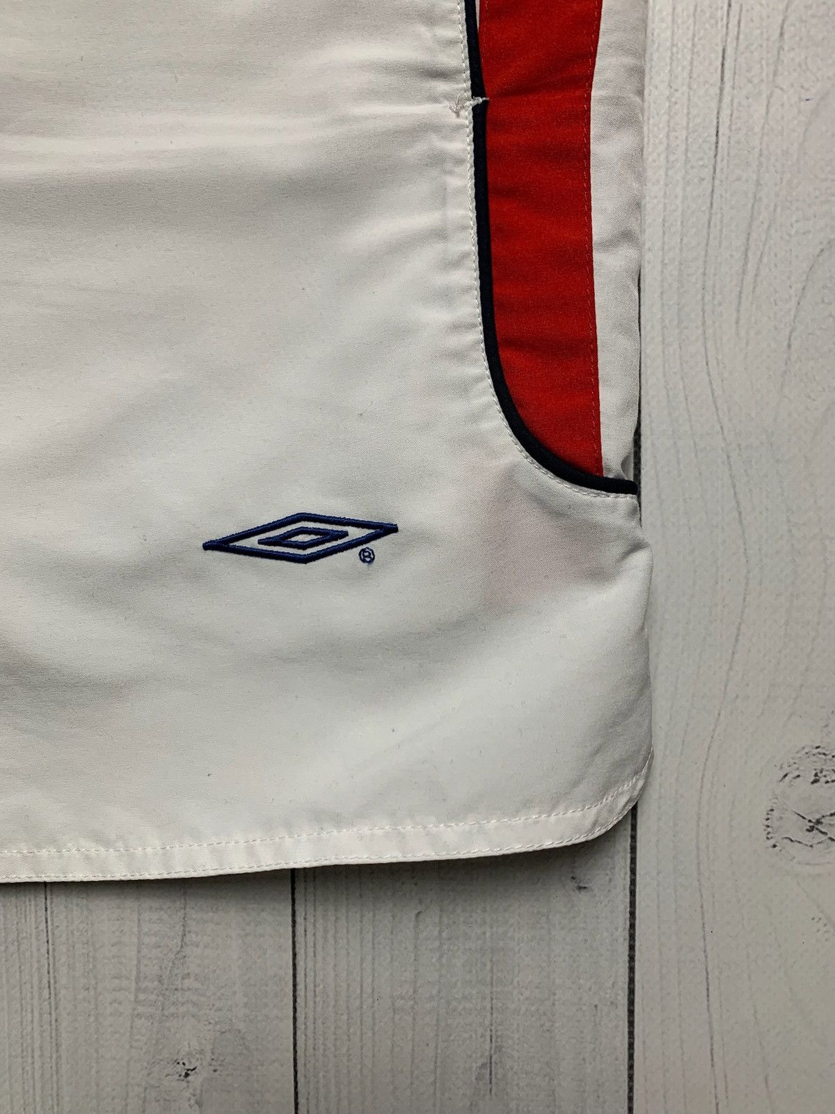 Umbro Vintage Umbro England soccer jersey size XL logo Size US 36 / EU 52 - 2 Thumbnail
