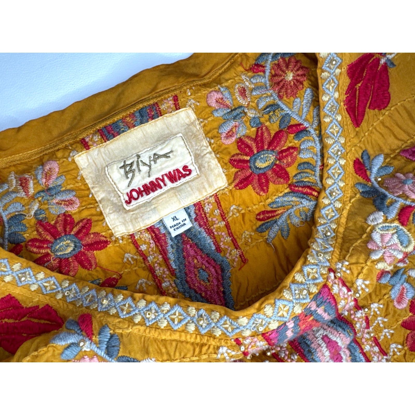 Johnny Was Johnny Was Aztec Rodeo Embroidered Cupra Tee Mustard Women’s XL Blouse Women Size XL / US 12-14 / IT 48-50 - 4 Thumbnail