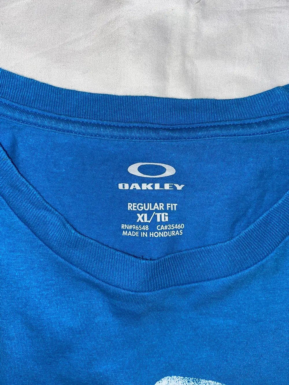 Oakley VINTAGE OAKLEY FROGSKINS GORPCORE STREETWEAR T SHIRT Y2K SKA Size US XL / EU 56 / 4 - 5 Thumbnail