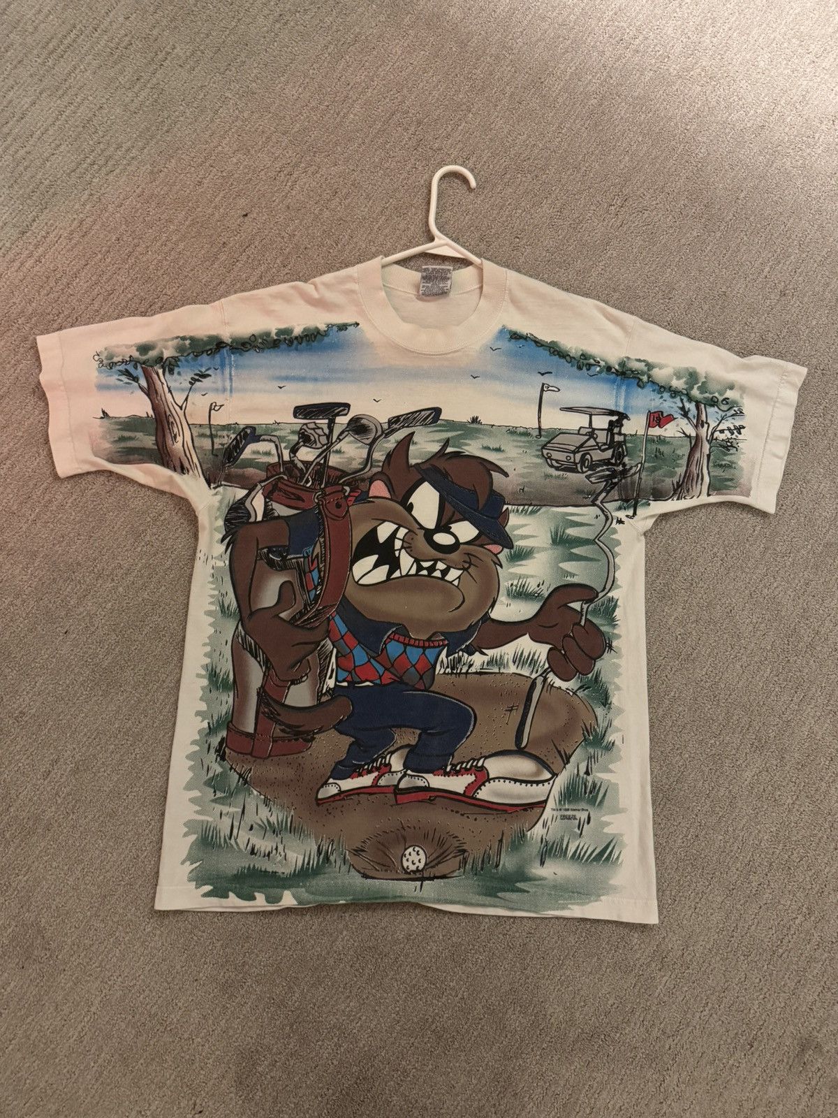 Taz manian devil golfing vintage t-shirt