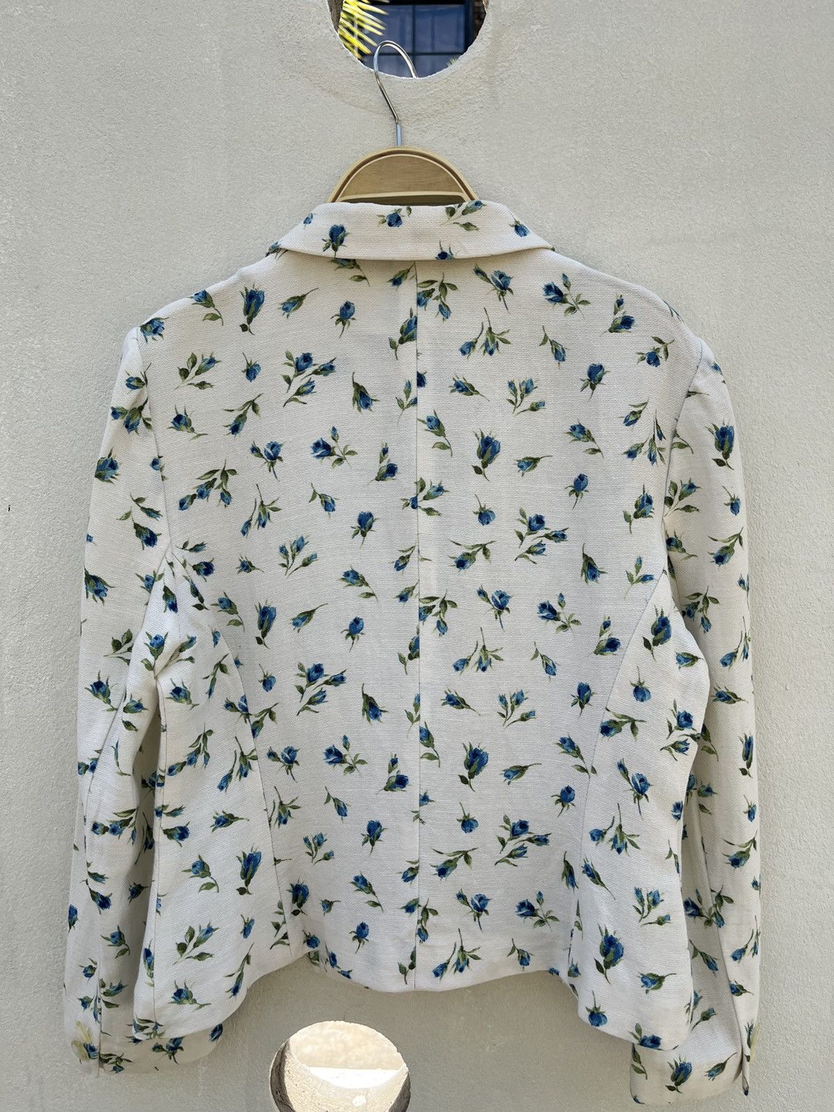 Carven Carven Blazer with Blue Floral Print & Button Details. Size M / US 6-8 / IT 42-44 - 2 Thumbnail