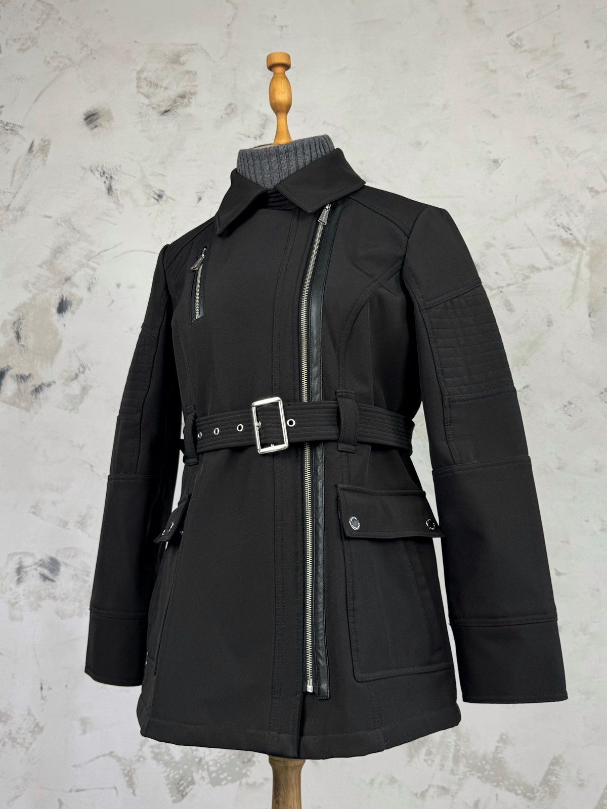 Michael Kors Michael Kors Belted Softshell Jacket Size L Size L / US 10 / IT 46 - 2 Thumbnail
