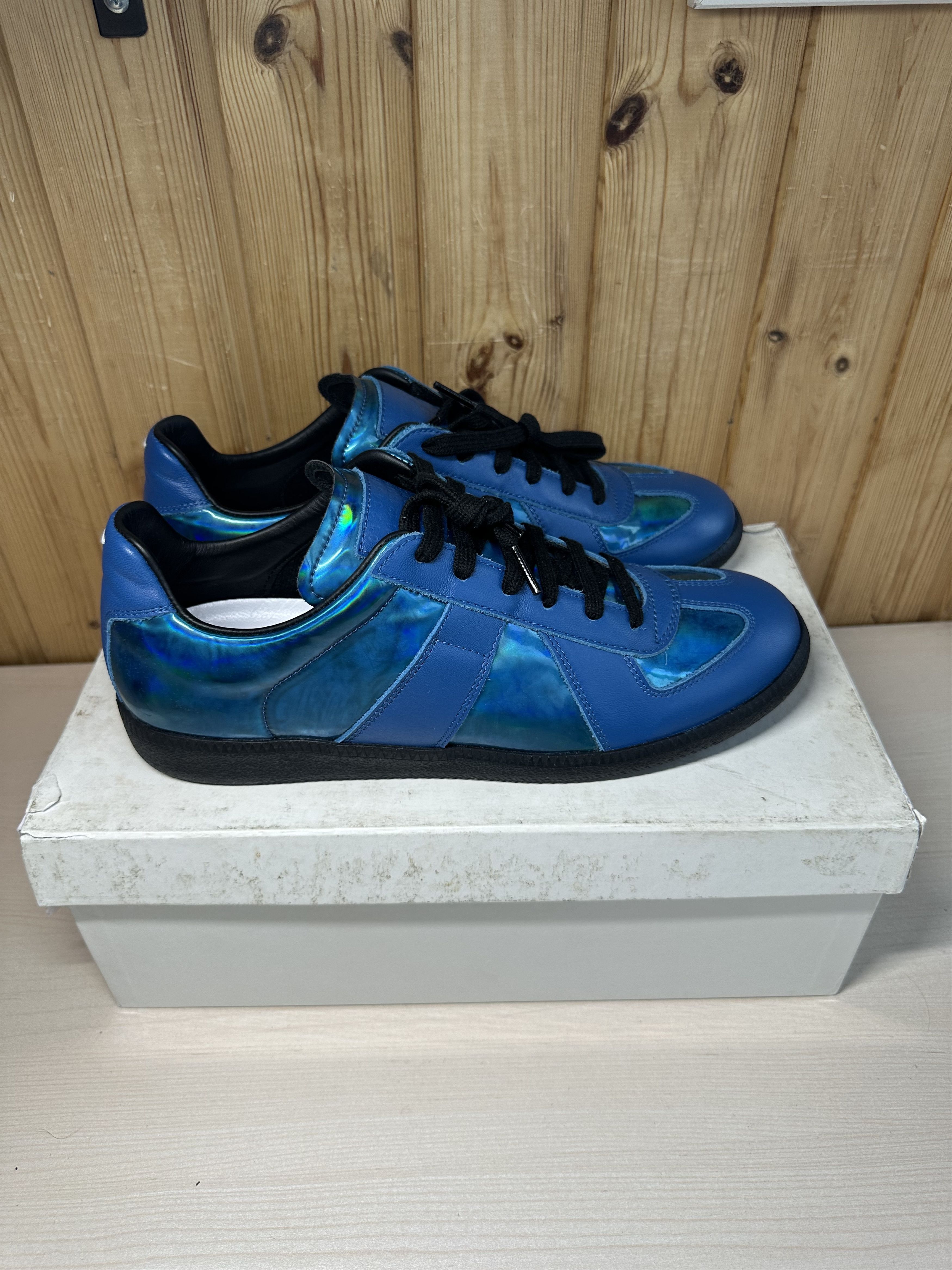 Maison Margiela Maison Margiela Gats Blue Iridescent Size US 9 / EU 42 - 2 Thumbnail