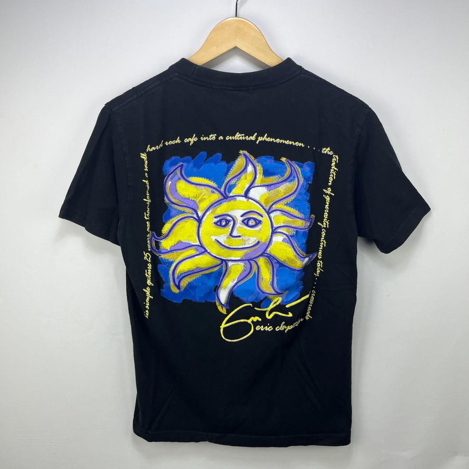 Hard Rock Cafe Vintage Hard Rock Cafe Eric Clapton Guitar T-Shirt Small Size US S / EU 44-46 / 1 - 1 Thumbnail