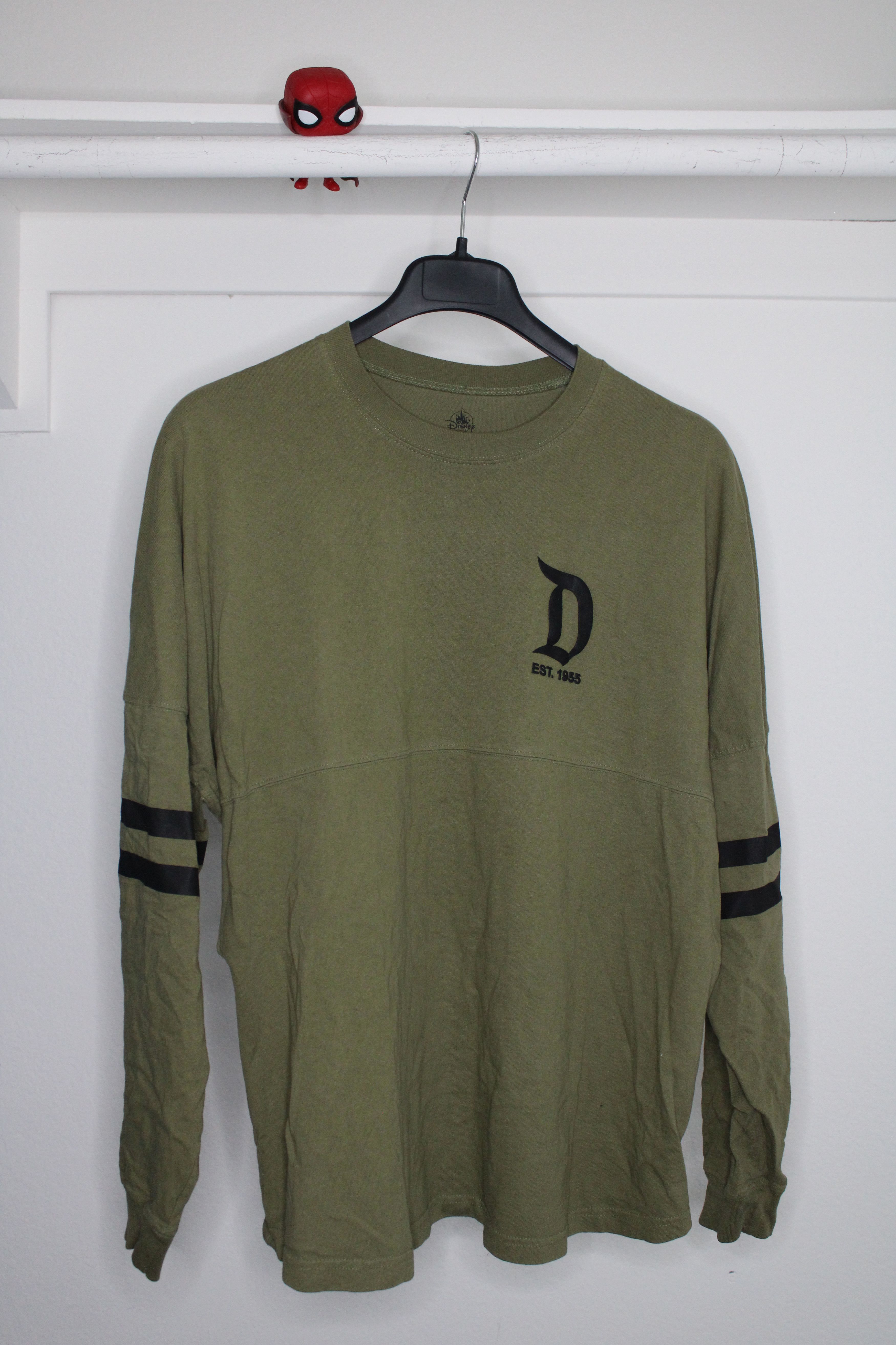 Disneyland Resort Green Sweatshirt
