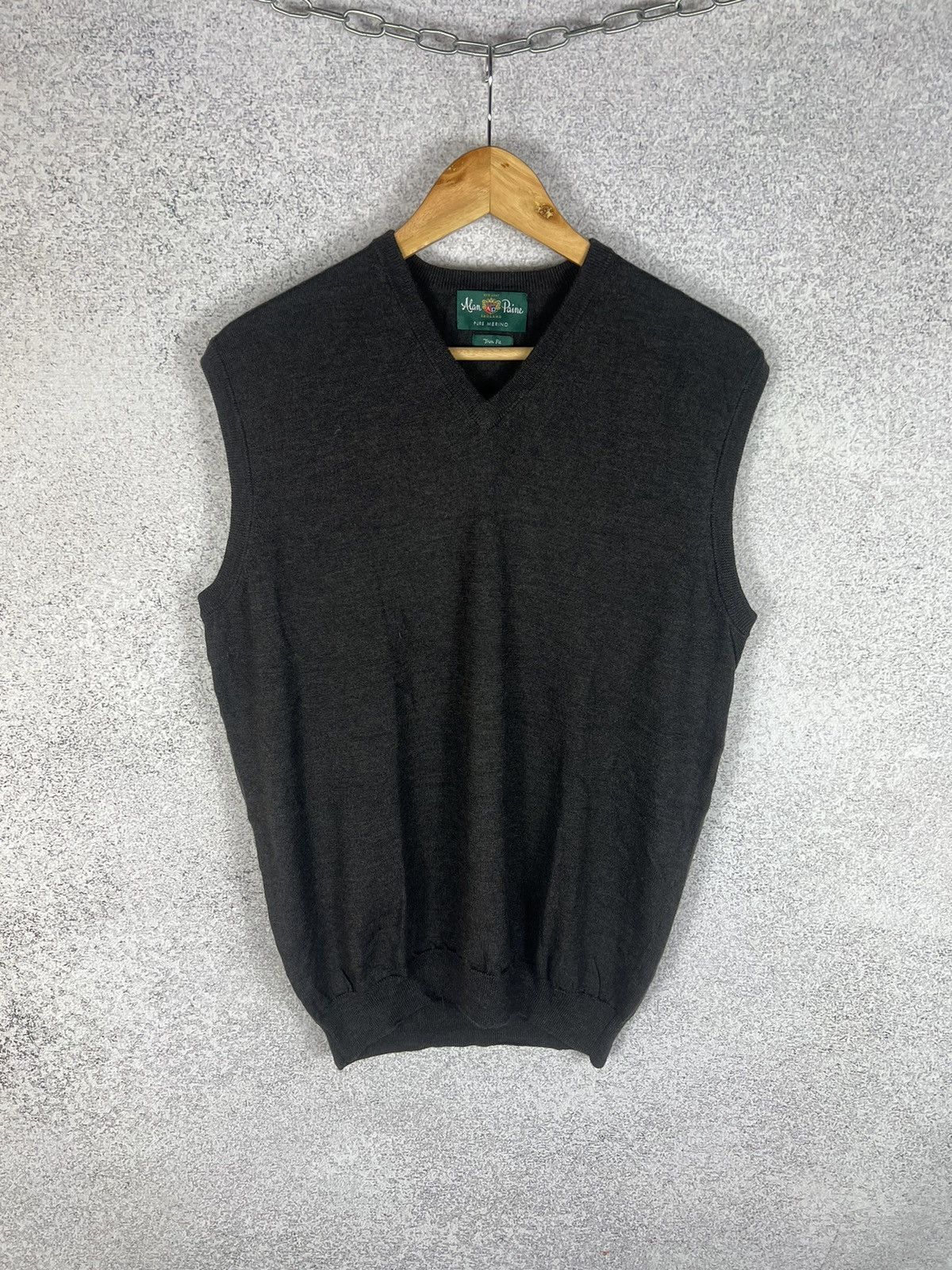 Alan Paine Alan Paine England 100% Pure Merino Wool Vest Men’s Sweater Size US L / EU 52-54 / 3 - 1 Thumbnail