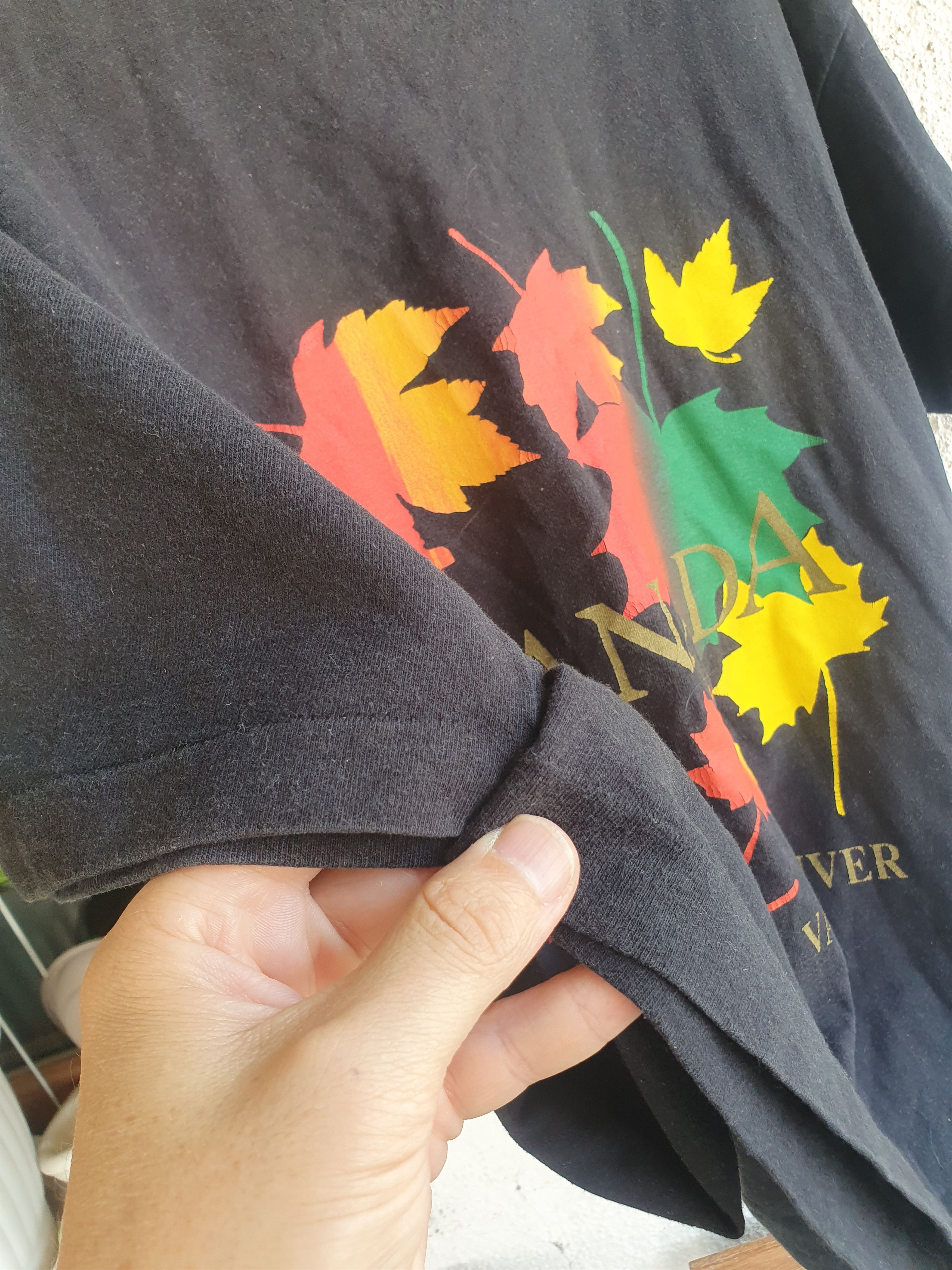 Vintage Canada Vancouver Vtg Single Stitch Destination t-shirt XL Size US XL / EU 56 / 4 - 2 Thumbnail