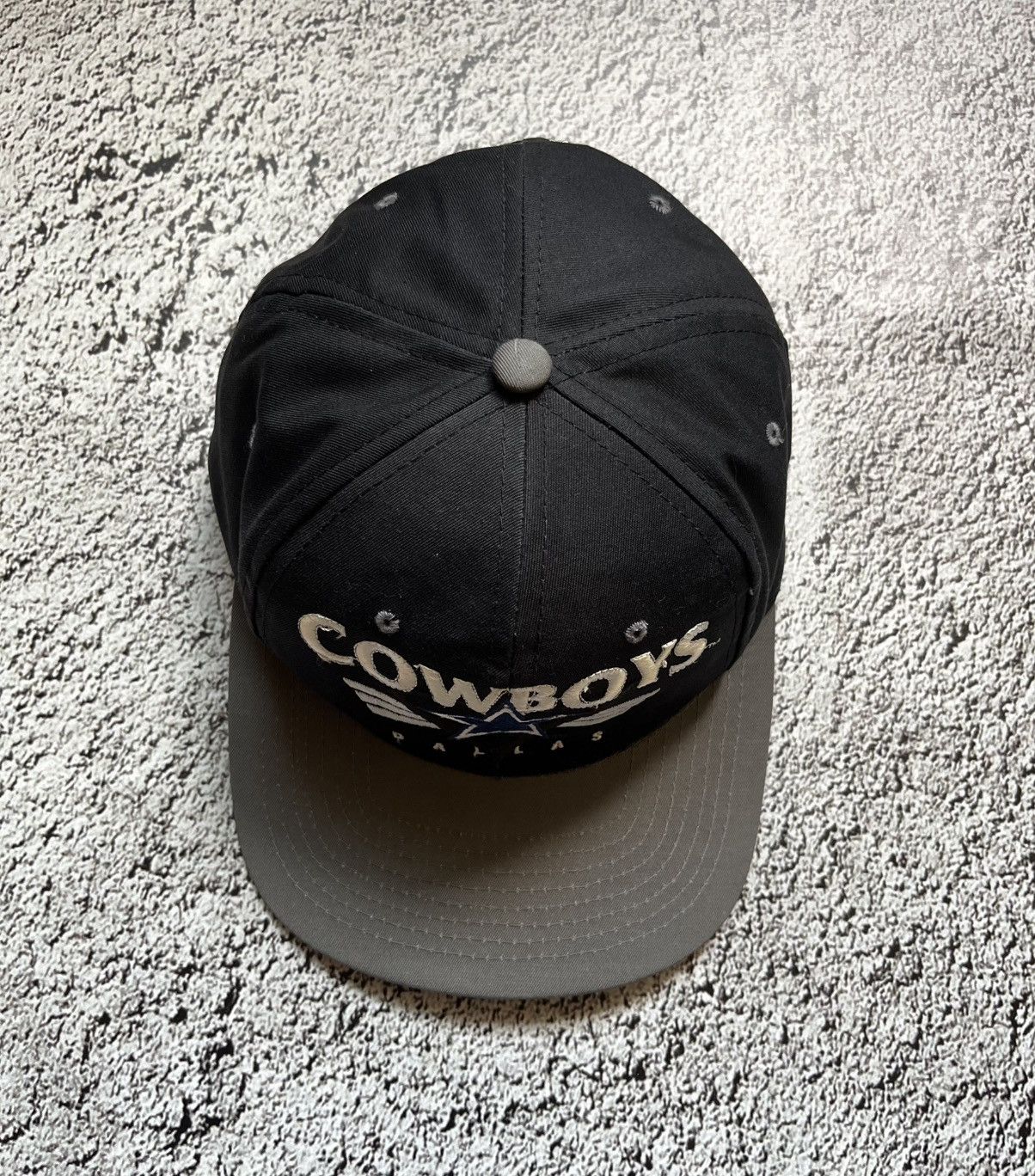 NFL × Vintage Vintage Dallas Cowboys NFL Snapback Hat AMCAP 1993 Team NFL Size ONE SIZE - 5 Thumbnail