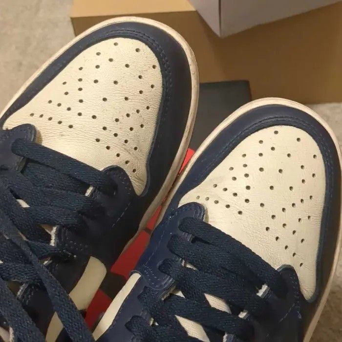 Jordan Brand Jordan 1 Retro High OG Obsidian 555088 140 Size 9 US Men Size US 9 / EU 42 - 10 Thumbnail