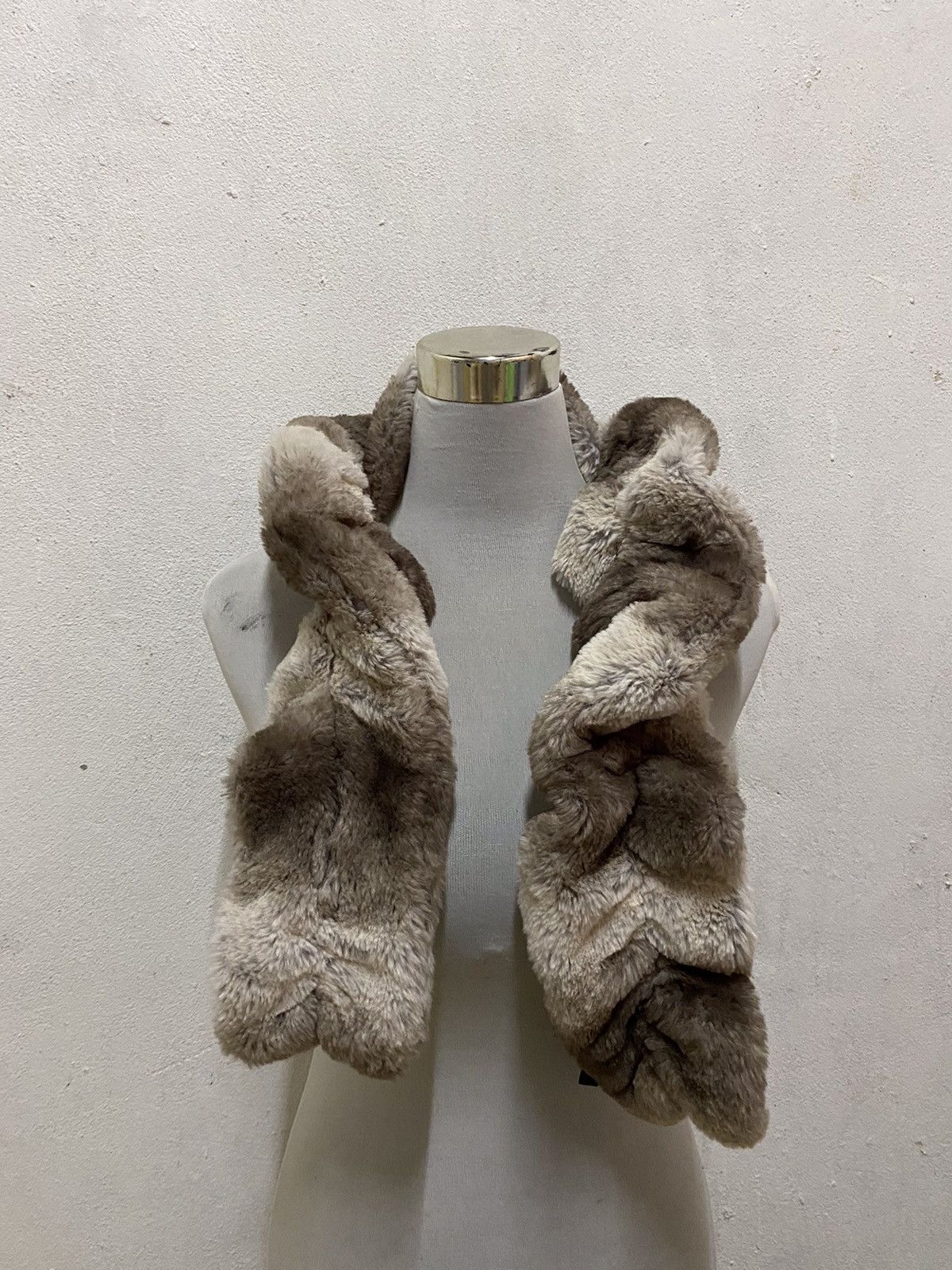 Japanese Brand M.F Editorial Neck Warmer Muffler Scarves Size ONE SIZE - 2 Thumbnail