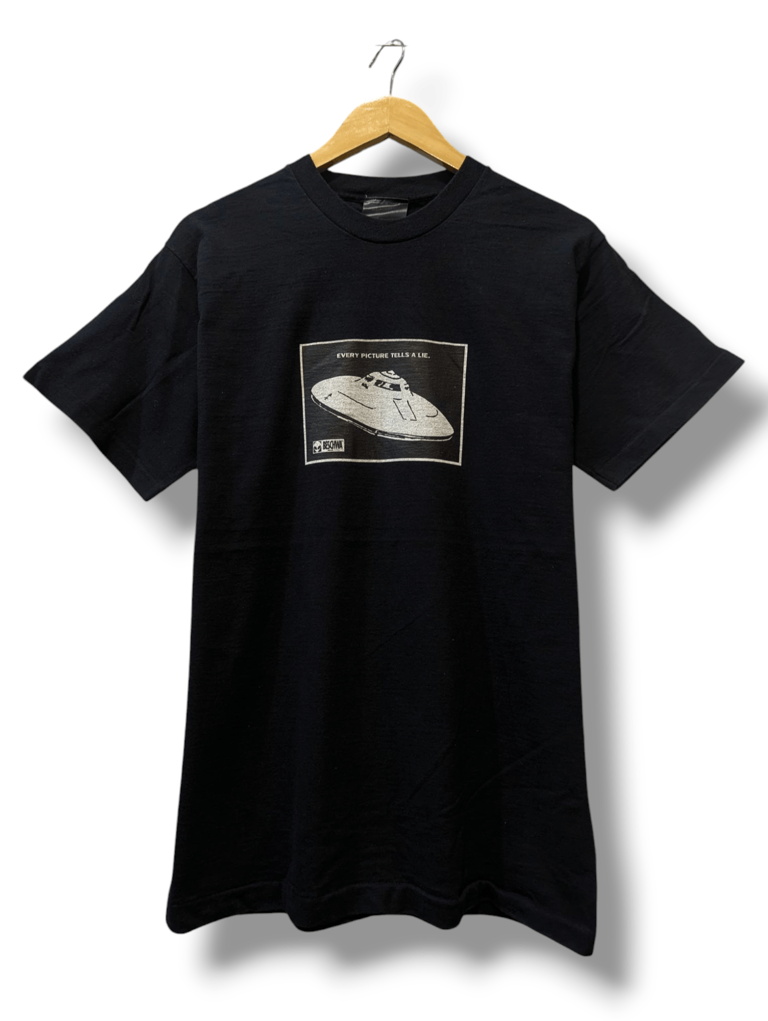 Alien Workshop × Hook-Ups 💥 RARE 💥 VINTAGE 90S BESCHWA ALIEN UFO SKATEBOARDS TEE Size US M / EU 48-50 / 2 - 1 Thumbnail