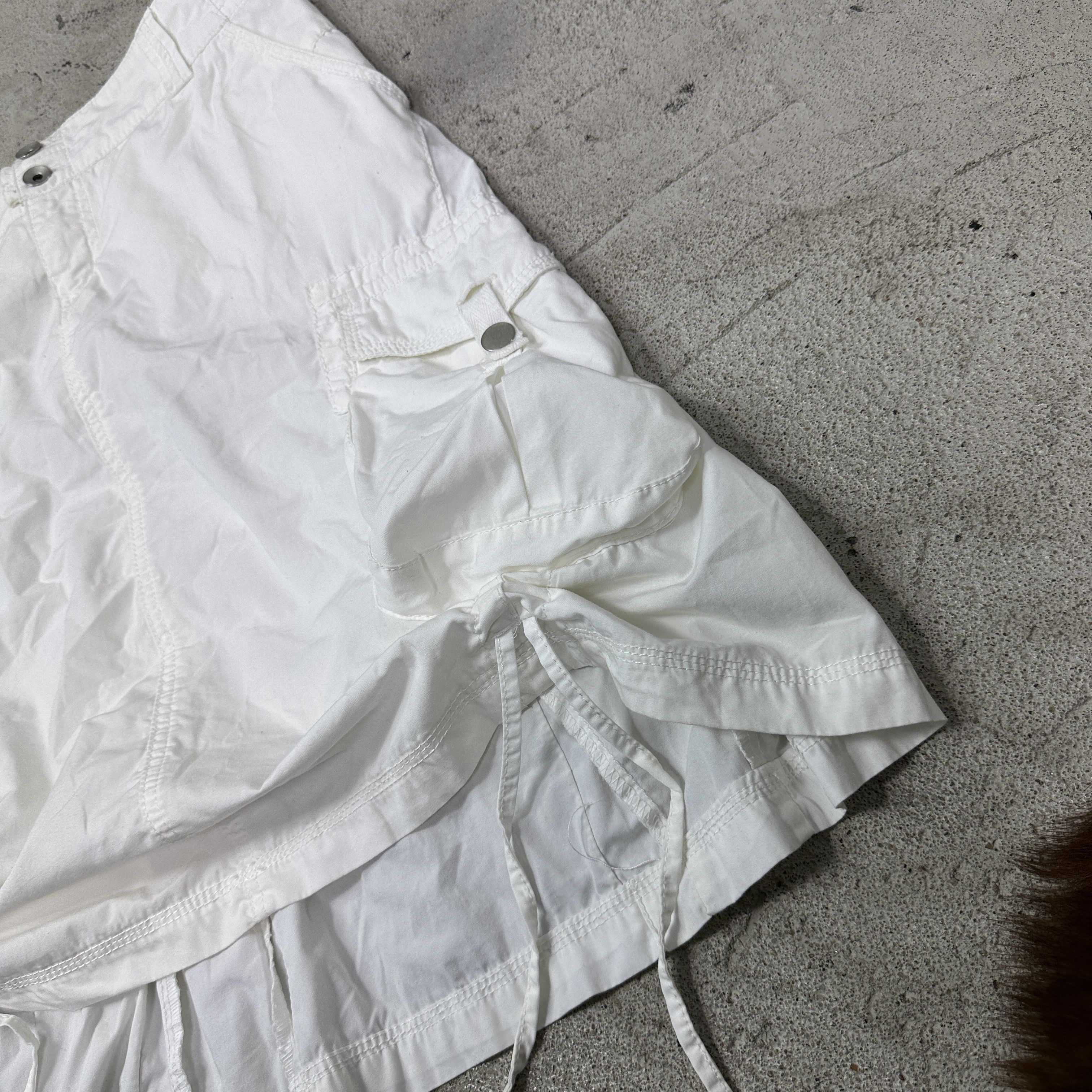 Vintage Vintage Avant Garde Military Styled Mini Skirt Y2K Size 26" / US 2 / IT 38 - 3 Thumbnail