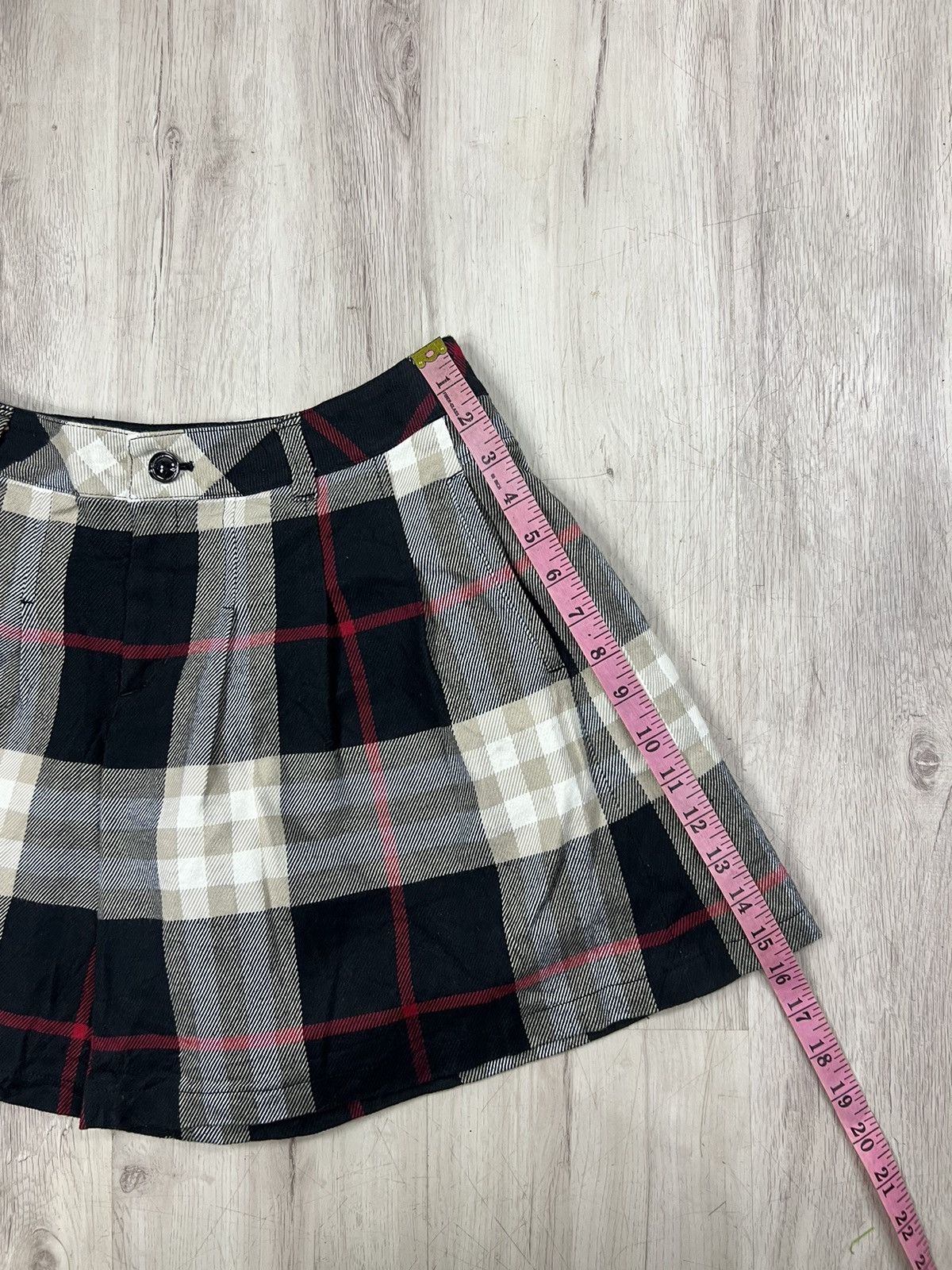 Burberry short Pants