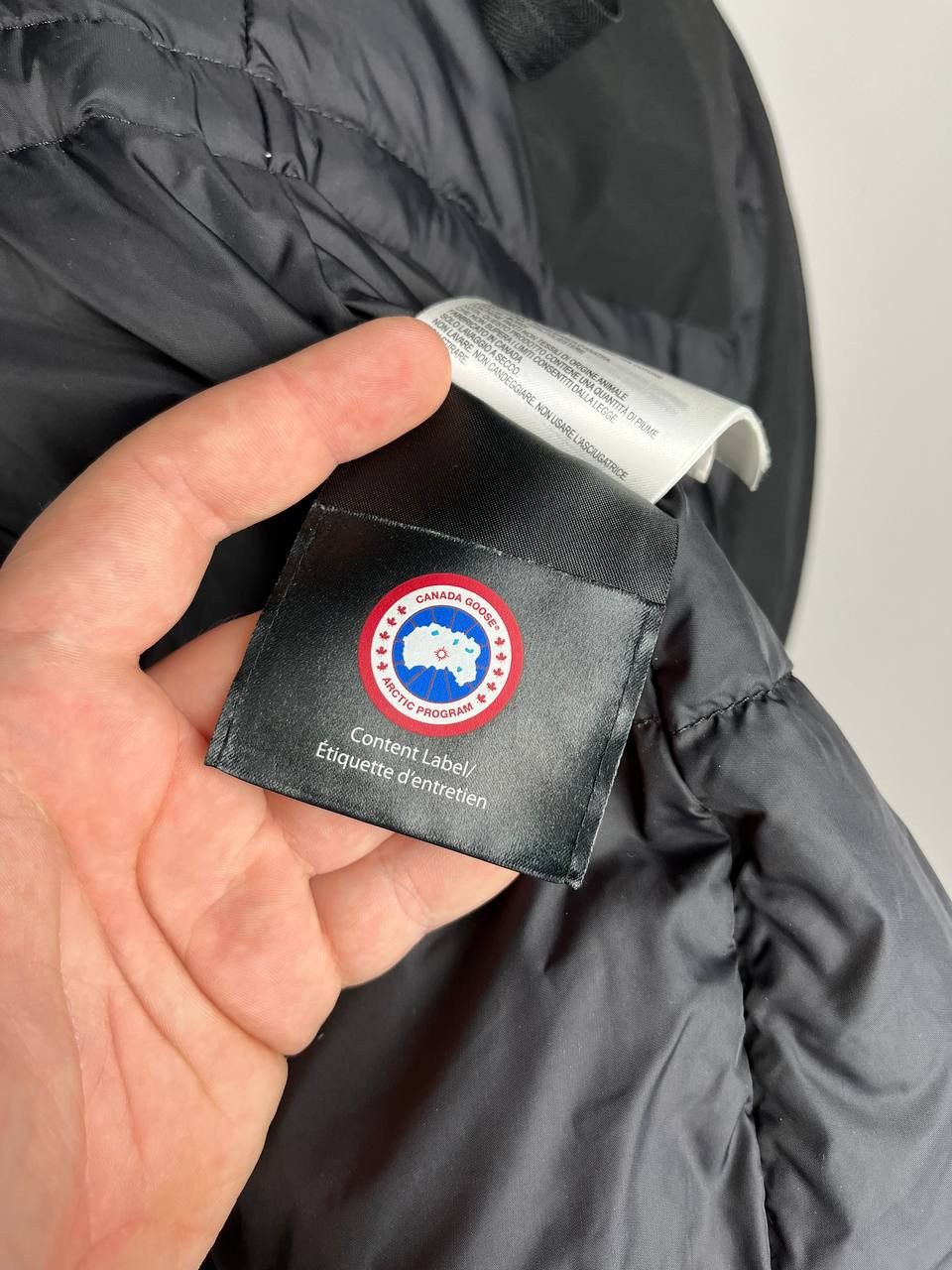 Canada Goose Canada Goose Women Black Down Jacket In USED CONDITION Size M / US 6-8 / IT 42-44 - 25 Thumbnail