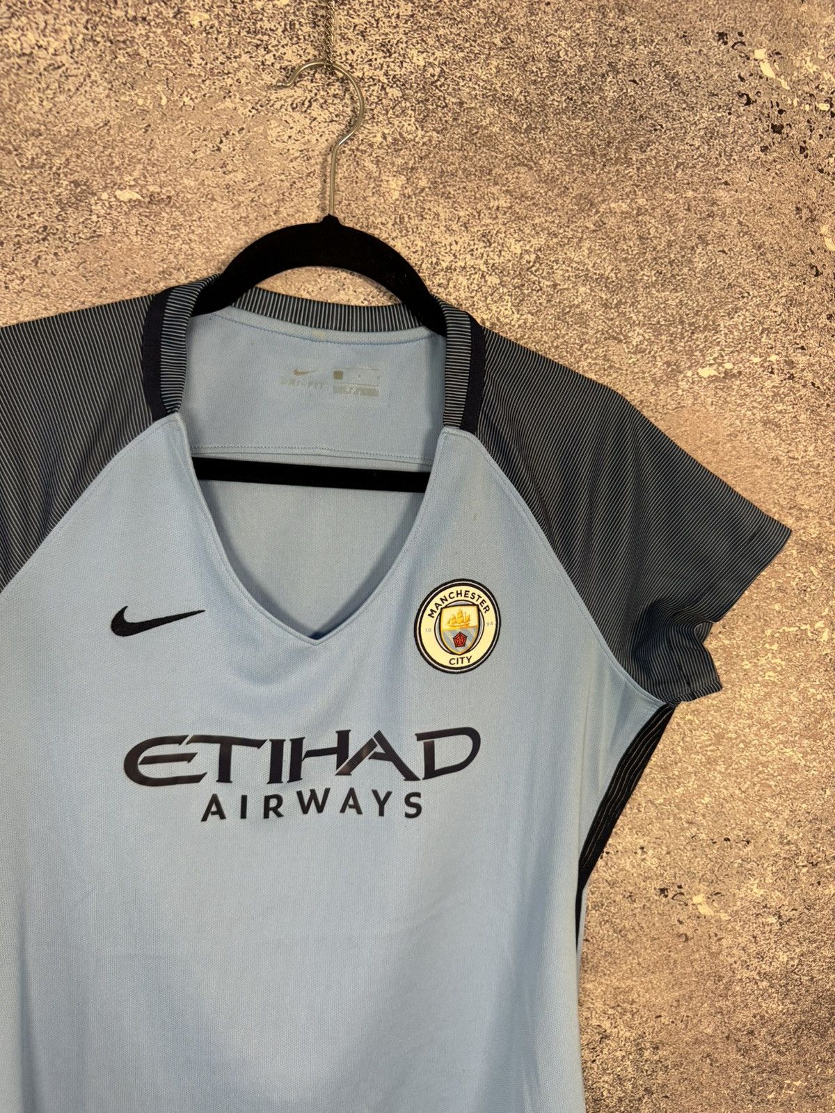 Nike × Vintage Woman Manchester City 2016/17 Nike Soccer Jersey Blokcore Size US M / EU 48-50 / 2 - 3 Thumbnail