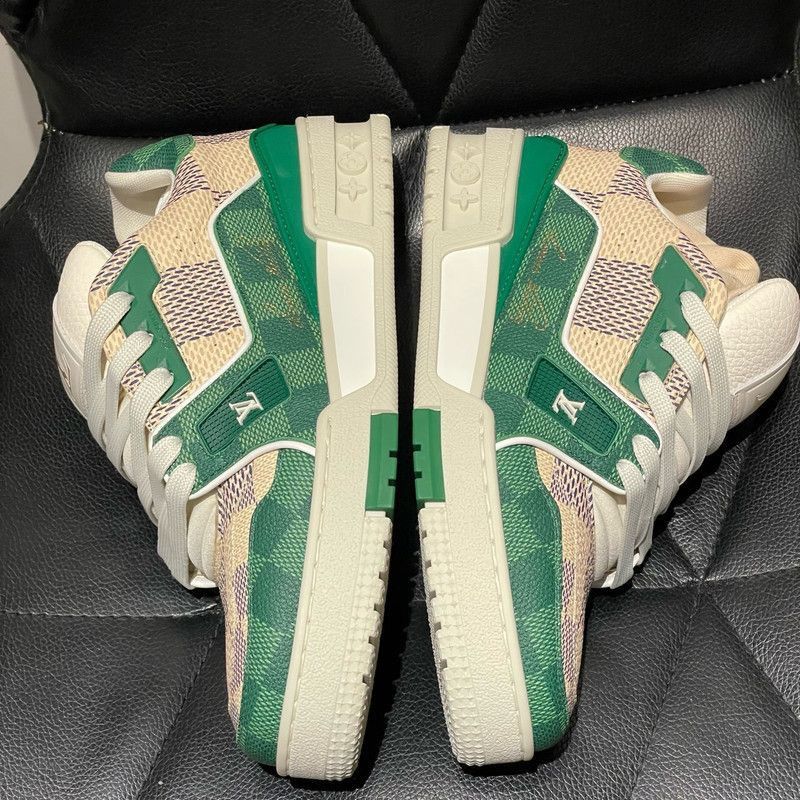Louis Vuitton Louis Vuitton Low Top Trainer Sneakers in White and Green - Size US 7.5 / EU 40-41 - 3 Thumbnail