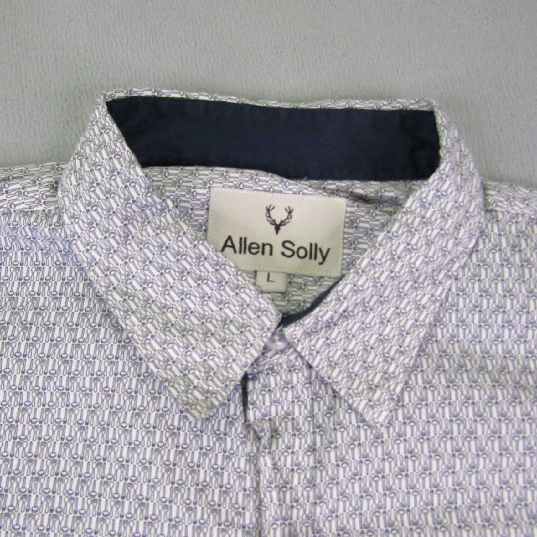 Vintage VINTAGE Allen Solly Button-Up Shirt Mens Large Blue/White Graphic Print Long Sleeve Casual Classic Style - 1990s Theme Mens L Blue Size US L / EU 52-54 / 3 - 2 Thumbnail