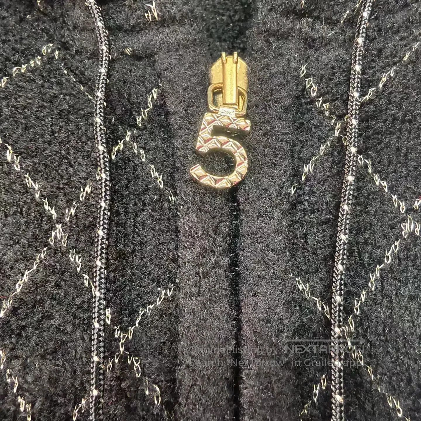Chanel Chanel Black Gold Zip Hoodie. Size US XS / EU 42 / 0 - 3 Thumbnail