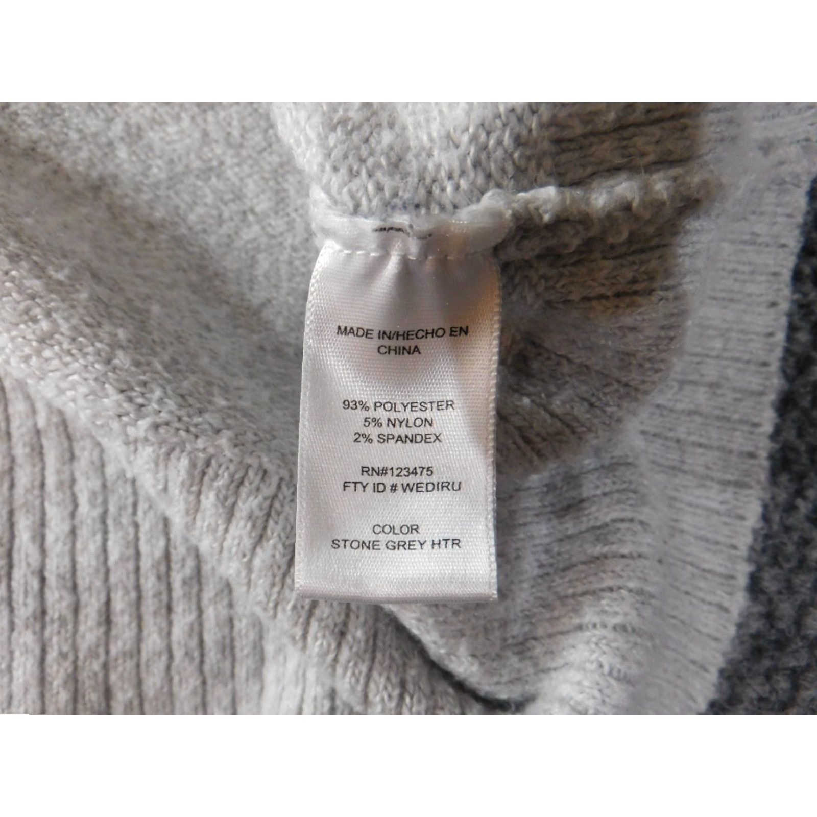 Ellen Tracy Ellen Tracy Womens Sweater M Gray Crewneck Pullover Knit Cotton Cable Knit Raglan Sleeve Button Details Parka? Size M / US 6-8 / IT 42-44 - 6 Thumbnail