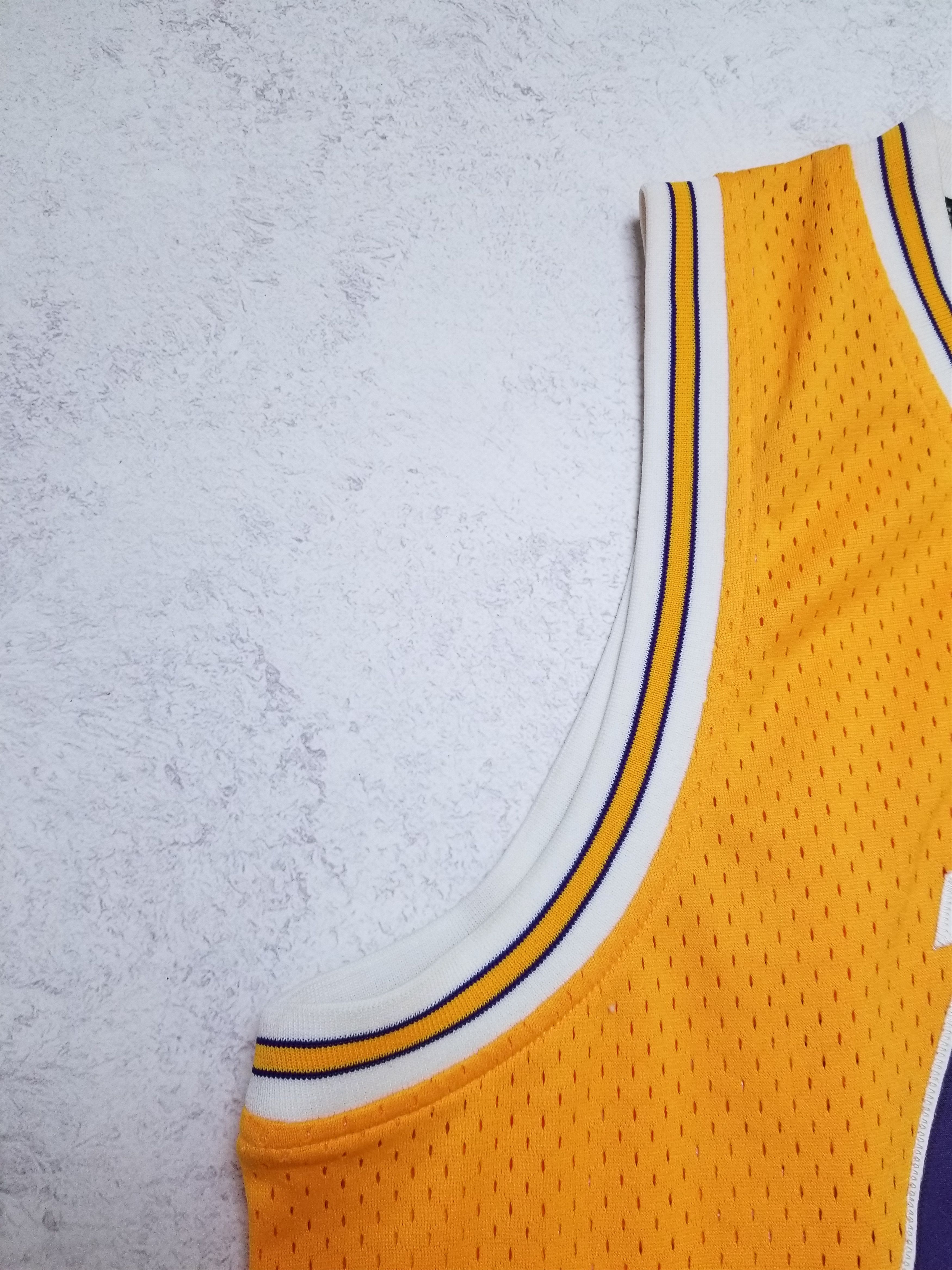 Adidas Adidas Wilt Chamberlain LA Lakers NBA Jersey Size US L / EU 52-54 / 3 - 7 Thumbnail