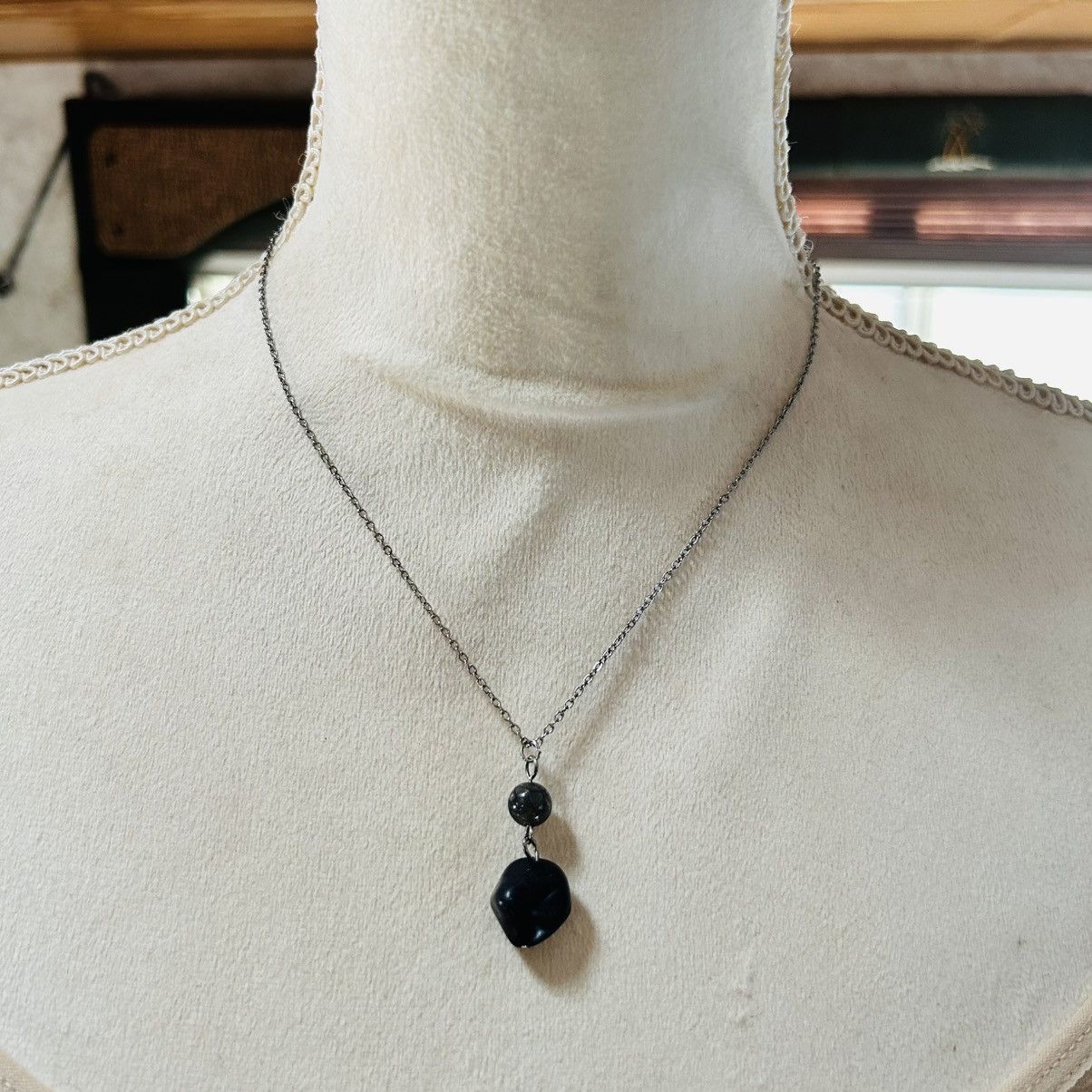 Handmade Handcrafted rough black agate crackle glass pendant necklace Size ONE SIZE - 2 Thumbnail