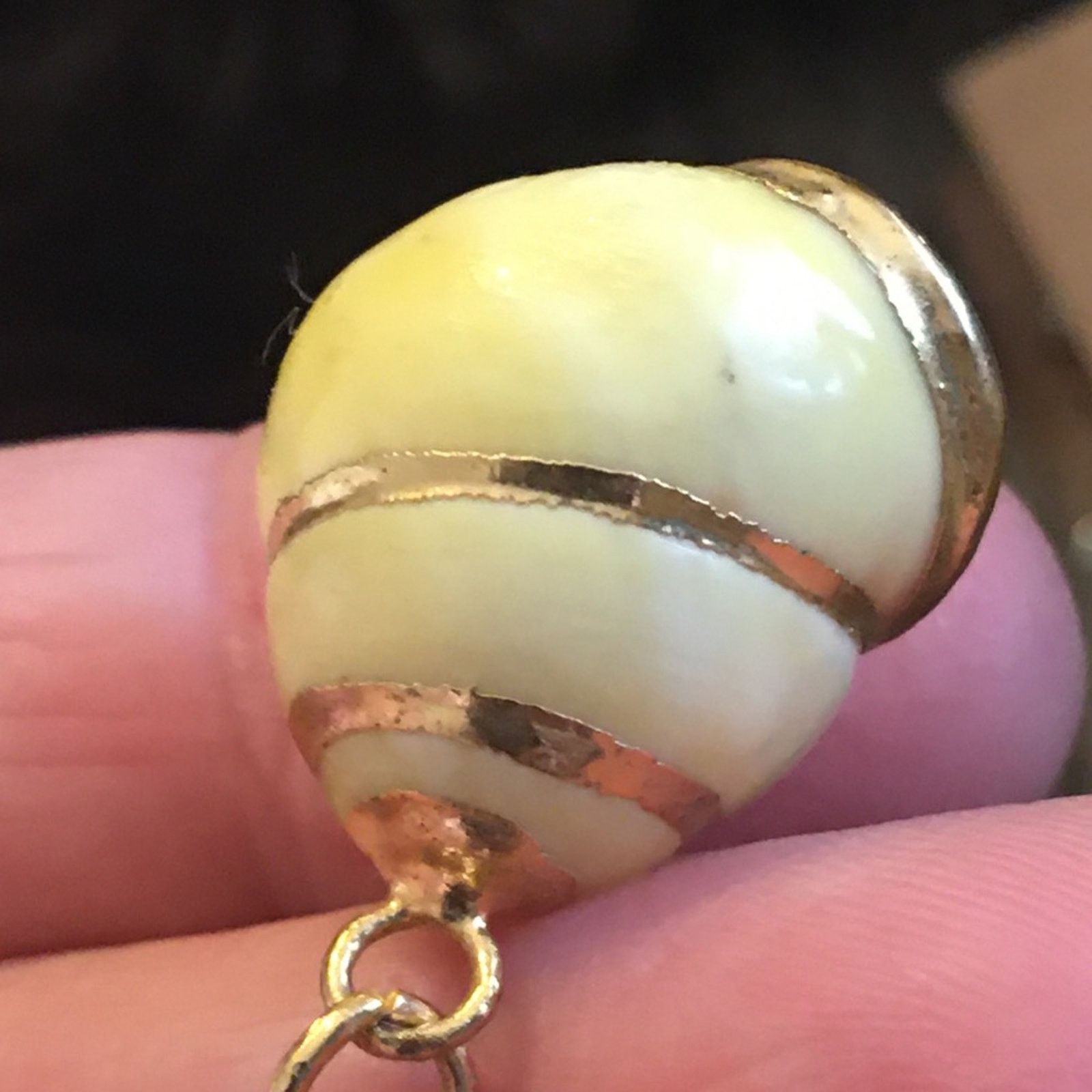 Vintage Vintage mid century moon snail shell earrings Size ONE SIZE - 5 Thumbnail