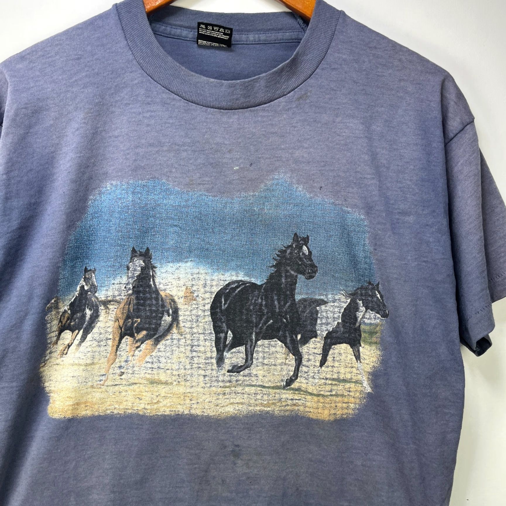 Vintage VINTAGE 90s Sun Faded Horse Nature T Shirt Large Size US M / EU 48-50 / 2 - 2 Thumbnail