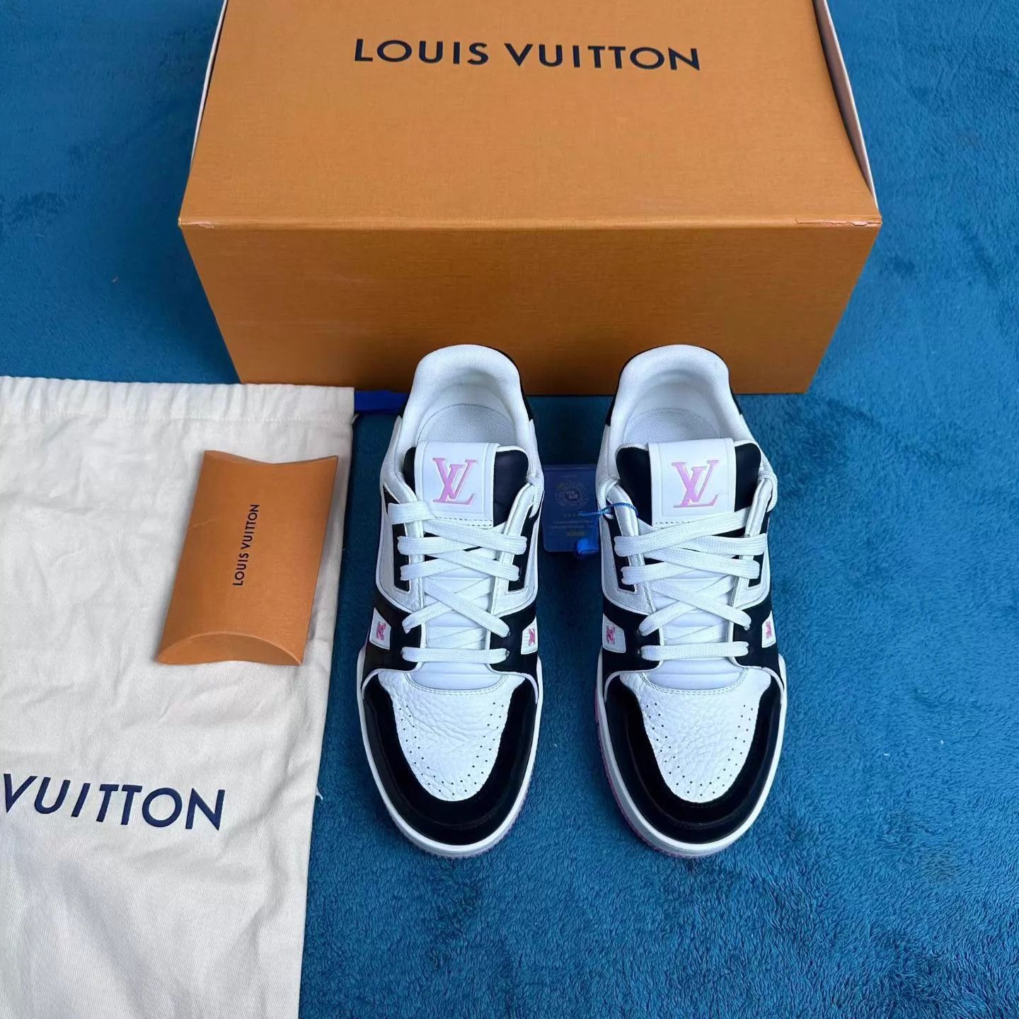 Louis Vuitton LV Trainer Low-Top Black Pink 37 NM With Accs Size US 6.5 / IT 36.5 - 1 Thumbnail