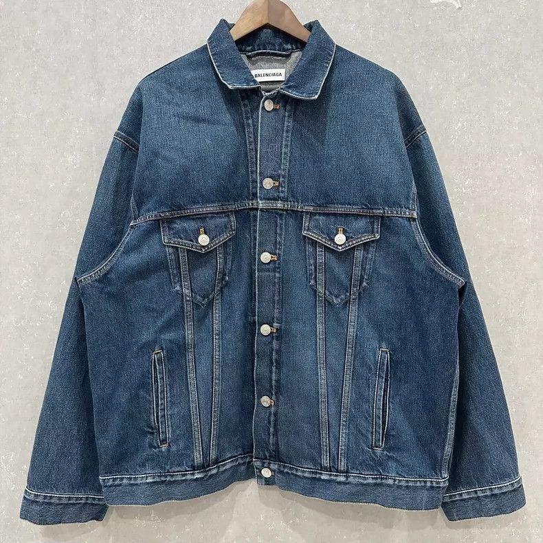 Balenciaga Balenciaga Distressed Embroidered Logo Denim Jacket - dmc Size US M / EU 48-50 / 2 - 1 Thumbnail