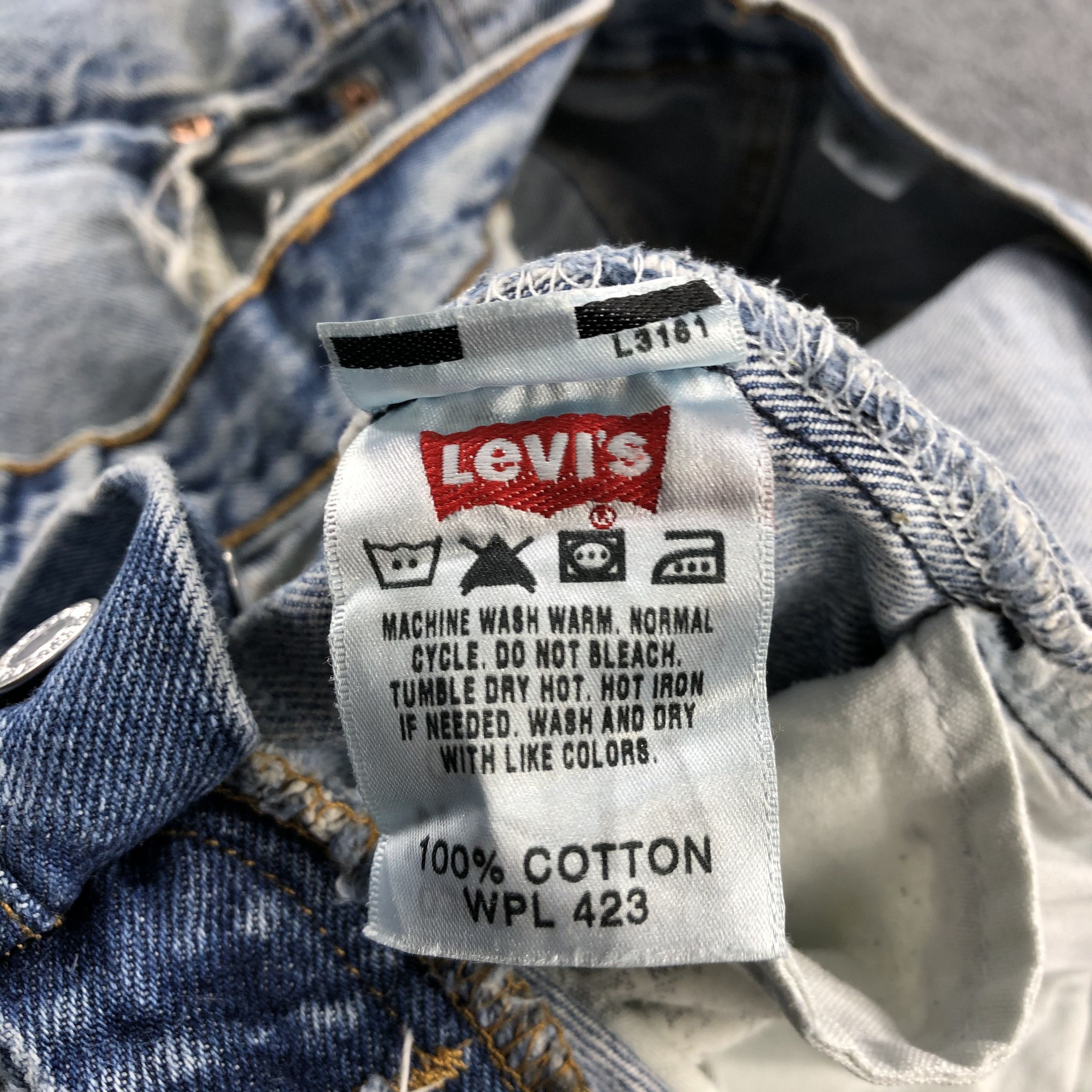 Levi's Vintage Blue Wash Levis 501 Jeans-J2440 Size US 33 - 15 Thumbnail