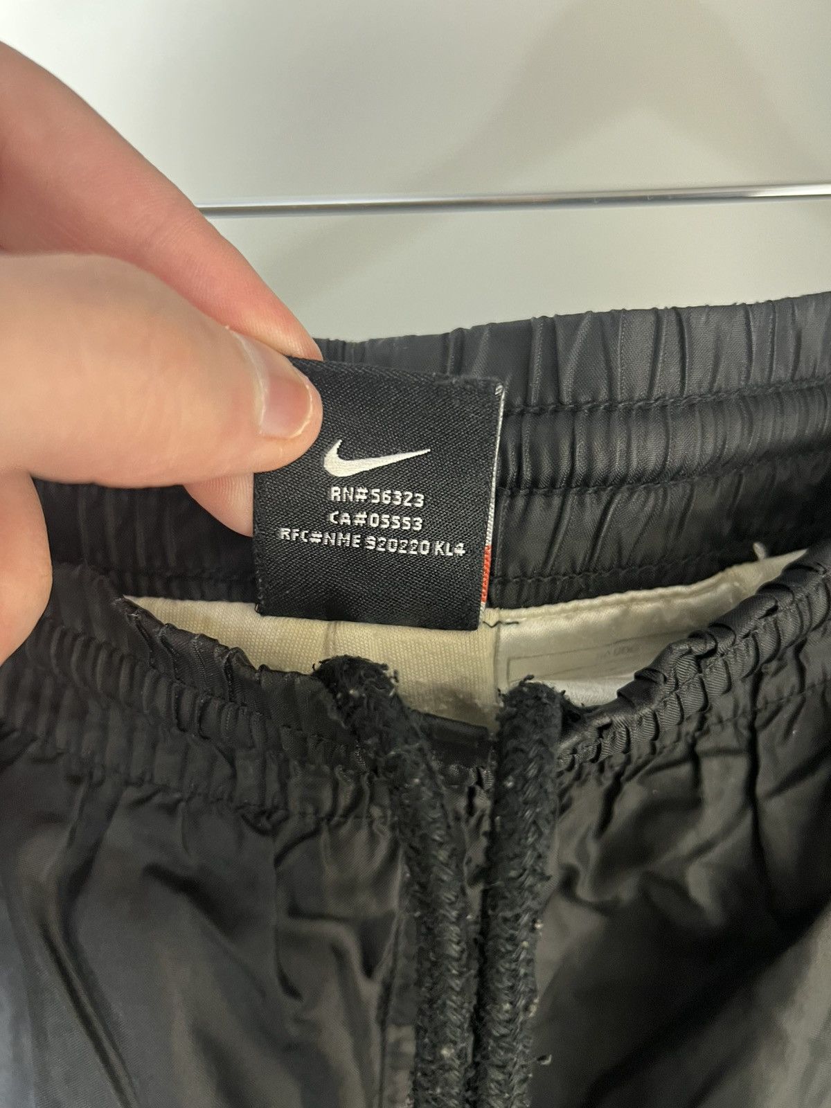 Nike × Vintage VERY RARE NIKE NYLON SWEATPANTS SWOOSH DRILL JAPAN STYLE 90s Size US 32 / EU 48 - 8 Thumbnail
