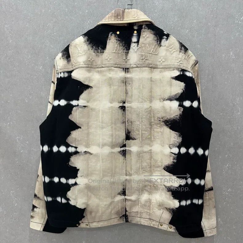 Louis Vuitton Louis Vuitton Tie-dyed embossed dove denim jacket Size US M / EU 48-50 / 2 - 2 Thumbnail