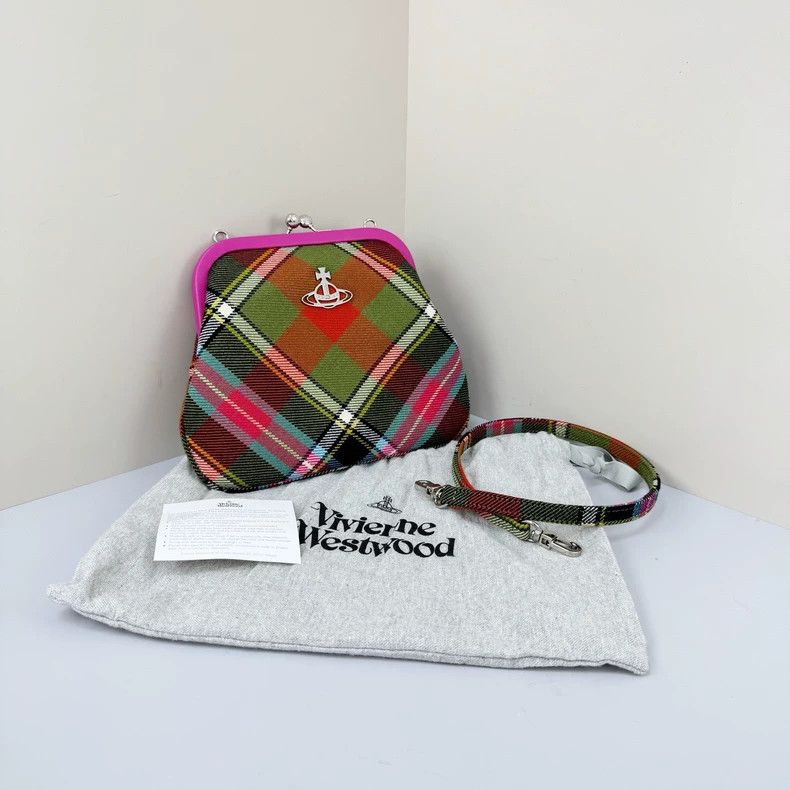 Vivienne Westwood Vivienne Westwood size os Grainy armpit bag Size ONE SIZE - 1 Thumbnail