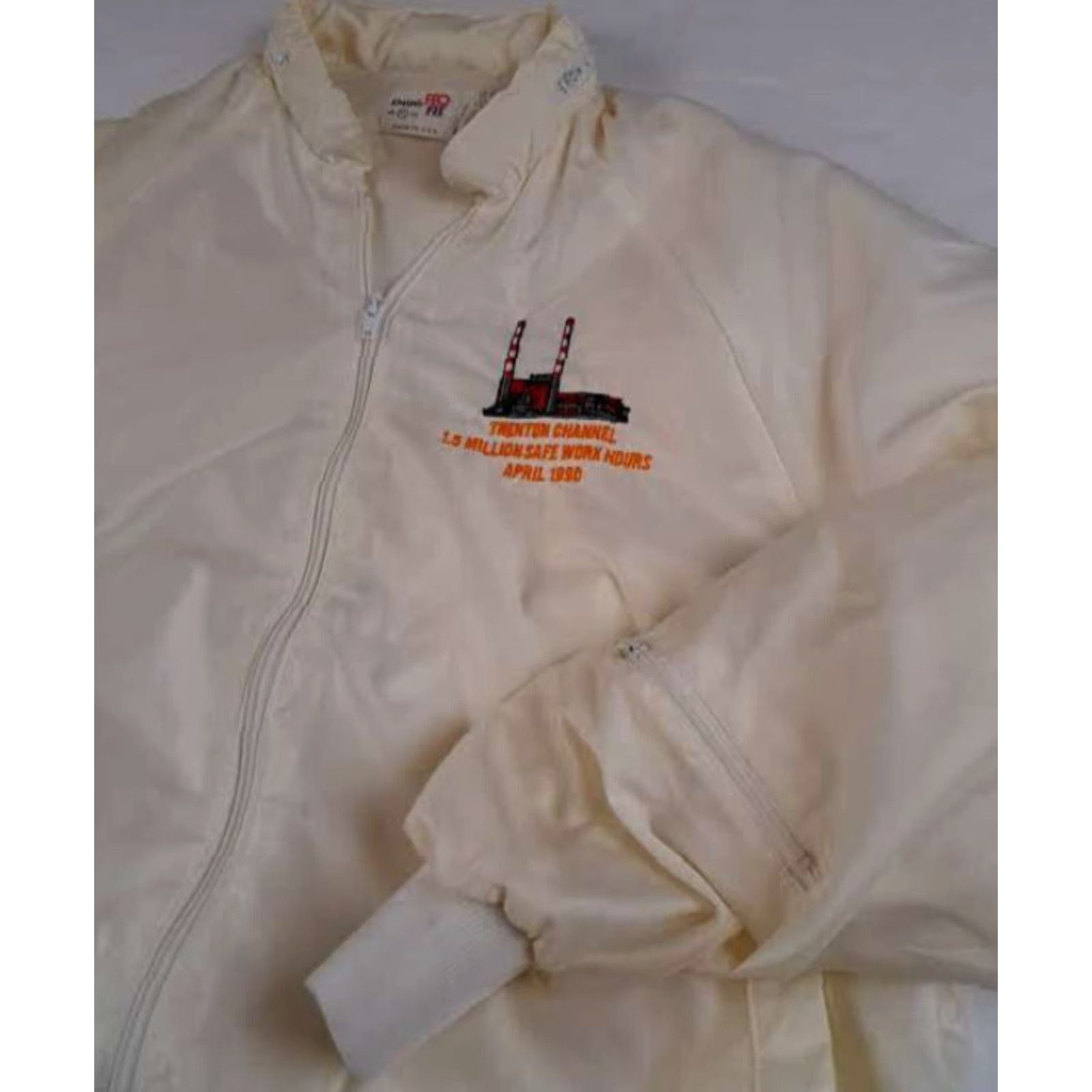 Vintage VINTAGE Trenton Channel Safe Work Hours 1990 Windbreaker Jacket USA Made - King Louie - XL White Nylon Unisex Adults Windbreaker Jacket Size US XL / EU 56 / 4 - 3 Thumbnail