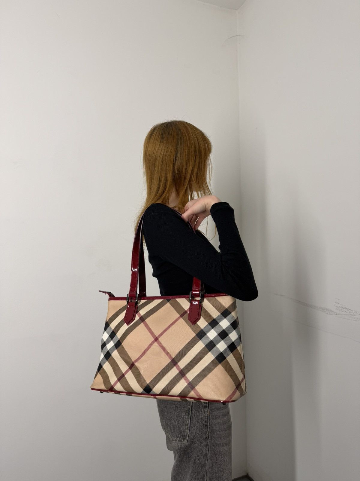 Burberry Burberry Nova Check Handbag Size ONE SIZE - 1 Thumbnail