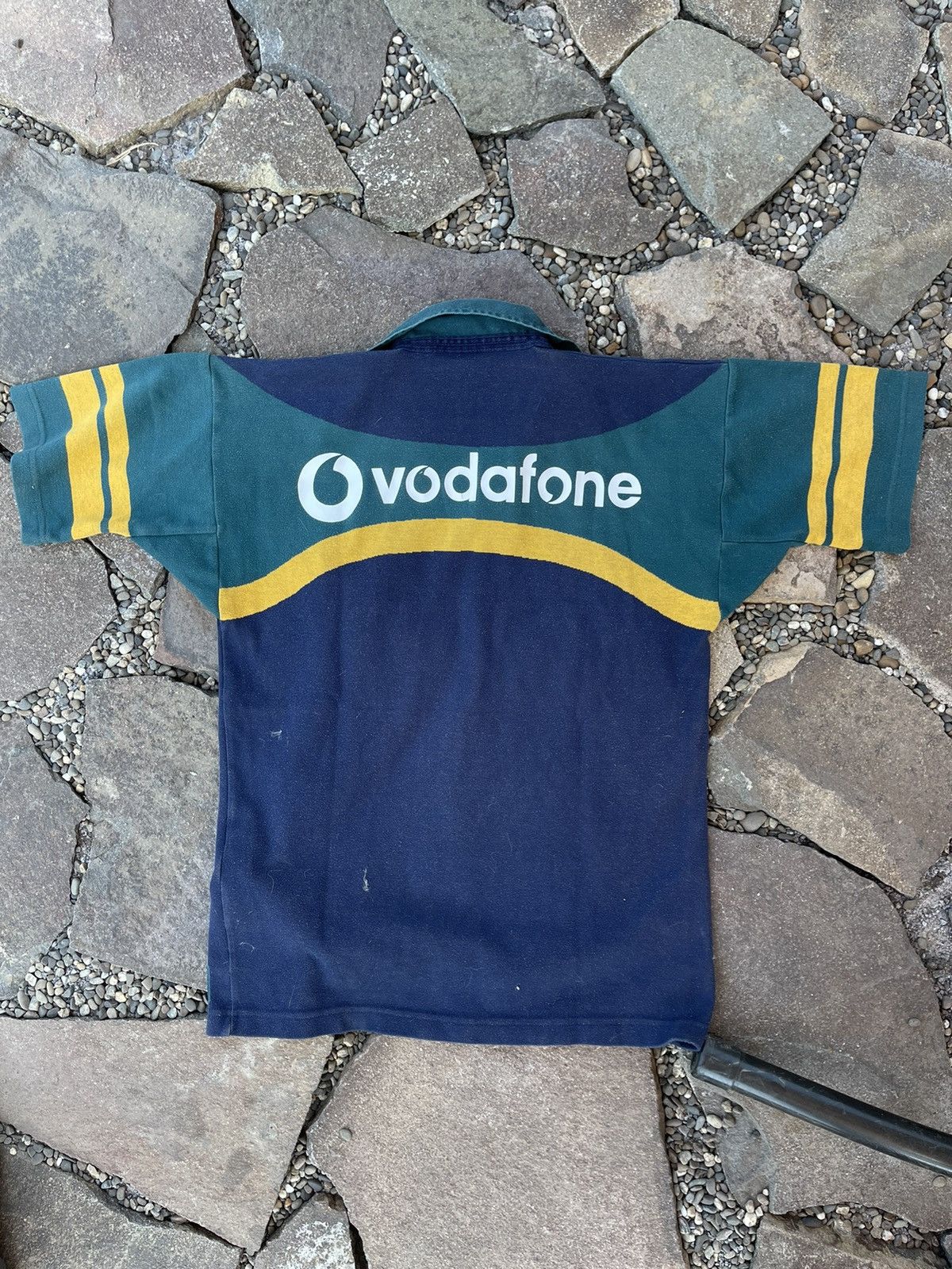 Canterbury of New Zealand Australia 90s rugby vodafon Wallabies vintage jersey rare Size US M / EU 48-50 / 2 - 12 Thumbnail