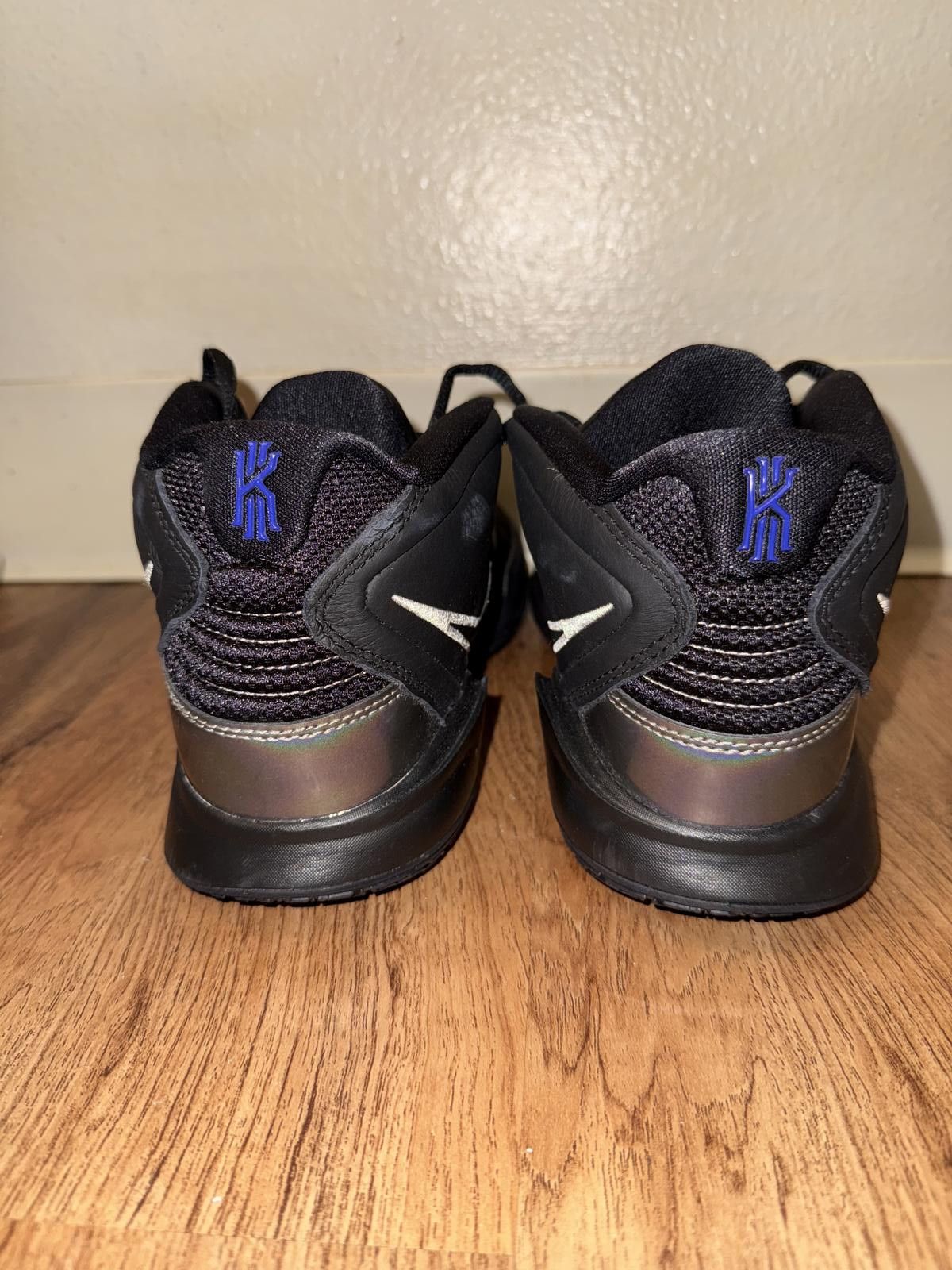 Nike Nike Kyrie Infinity Black Metallic Silver Size US 8.5 / EU 41-42 - 2 Thumbnail