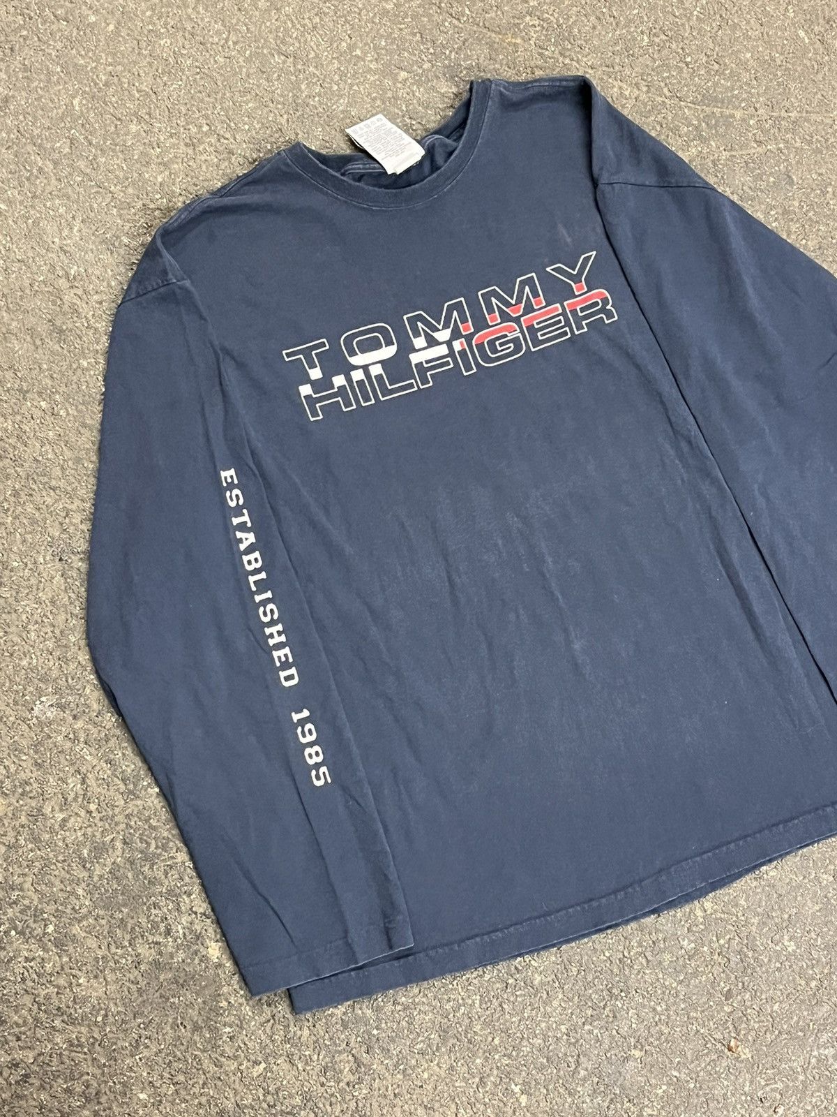 Tommy Hilfiger × Vintage Tommy Hilfiger vintage longsleeve y2k tee shirt hype rare Size US XL / EU 56 / 4 - 2 Thumbnail