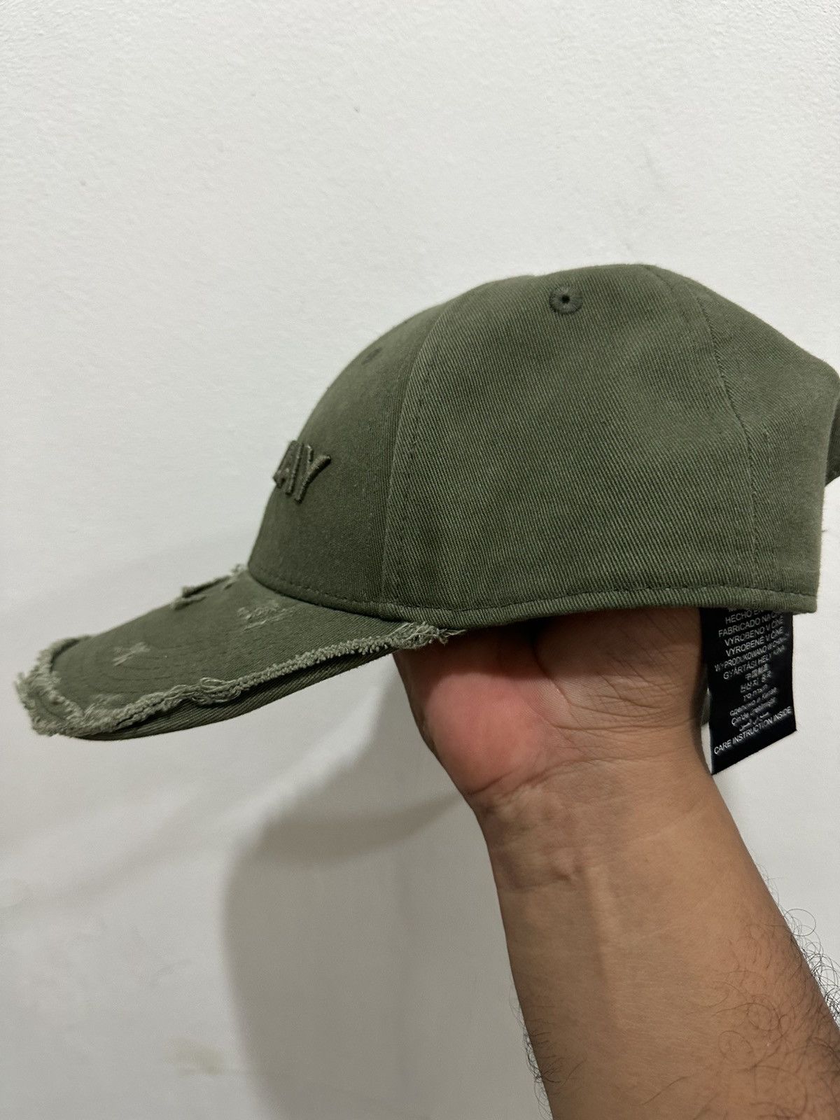 If Six Was Nine × Replay Distress Replay Cap Size ONE SIZE - 3 Thumbnail