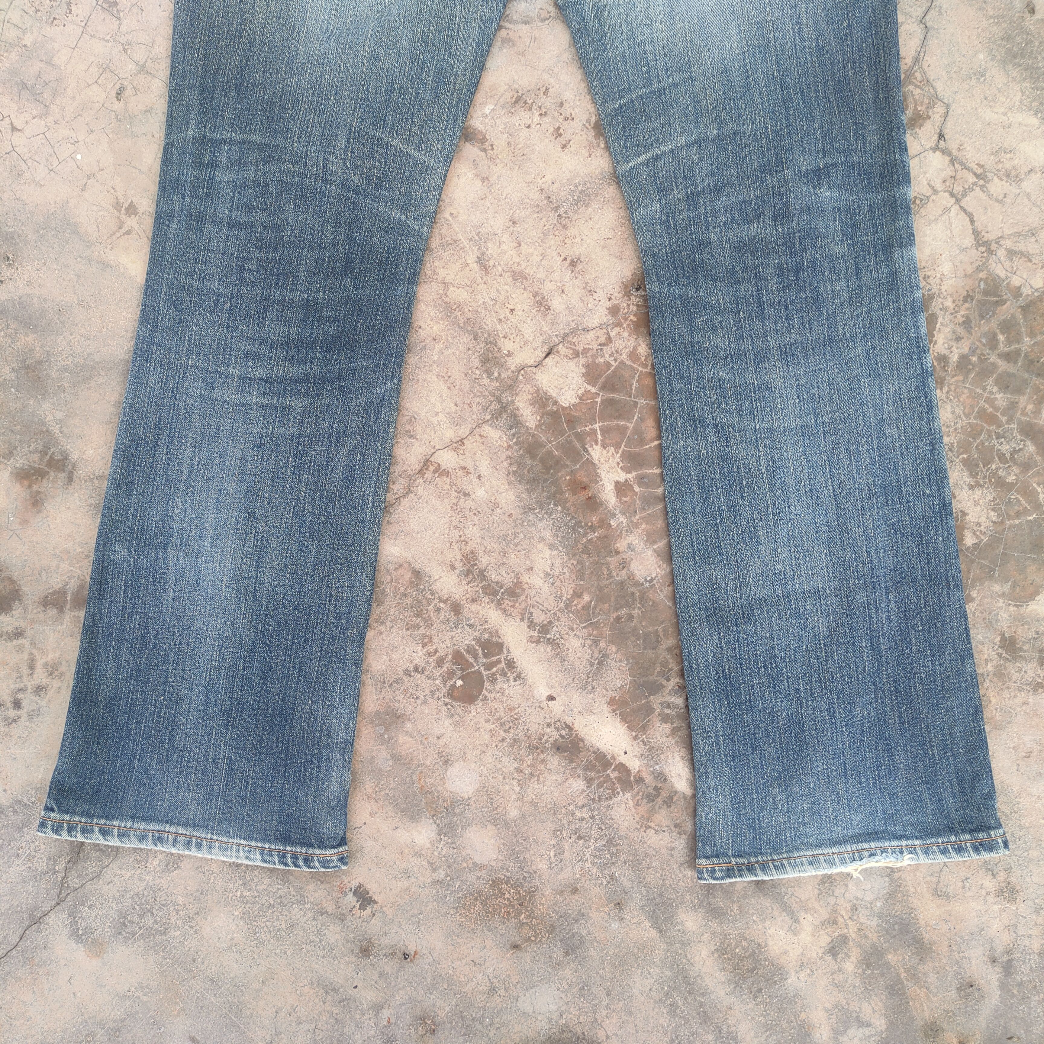 Wrangler W36 Vtg wrangler Faded distressed jeans denim pants Size US 35 - 10 Thumbnail