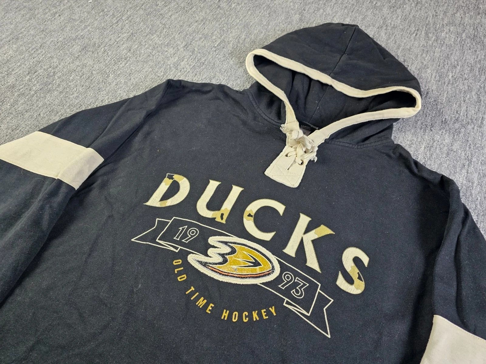 NHL Mighty Ducks Old Time Hockey Lace Up Hoodie Black NHL Men L Size US L / EU 52-54 / 3 - 2 Thumbnail
