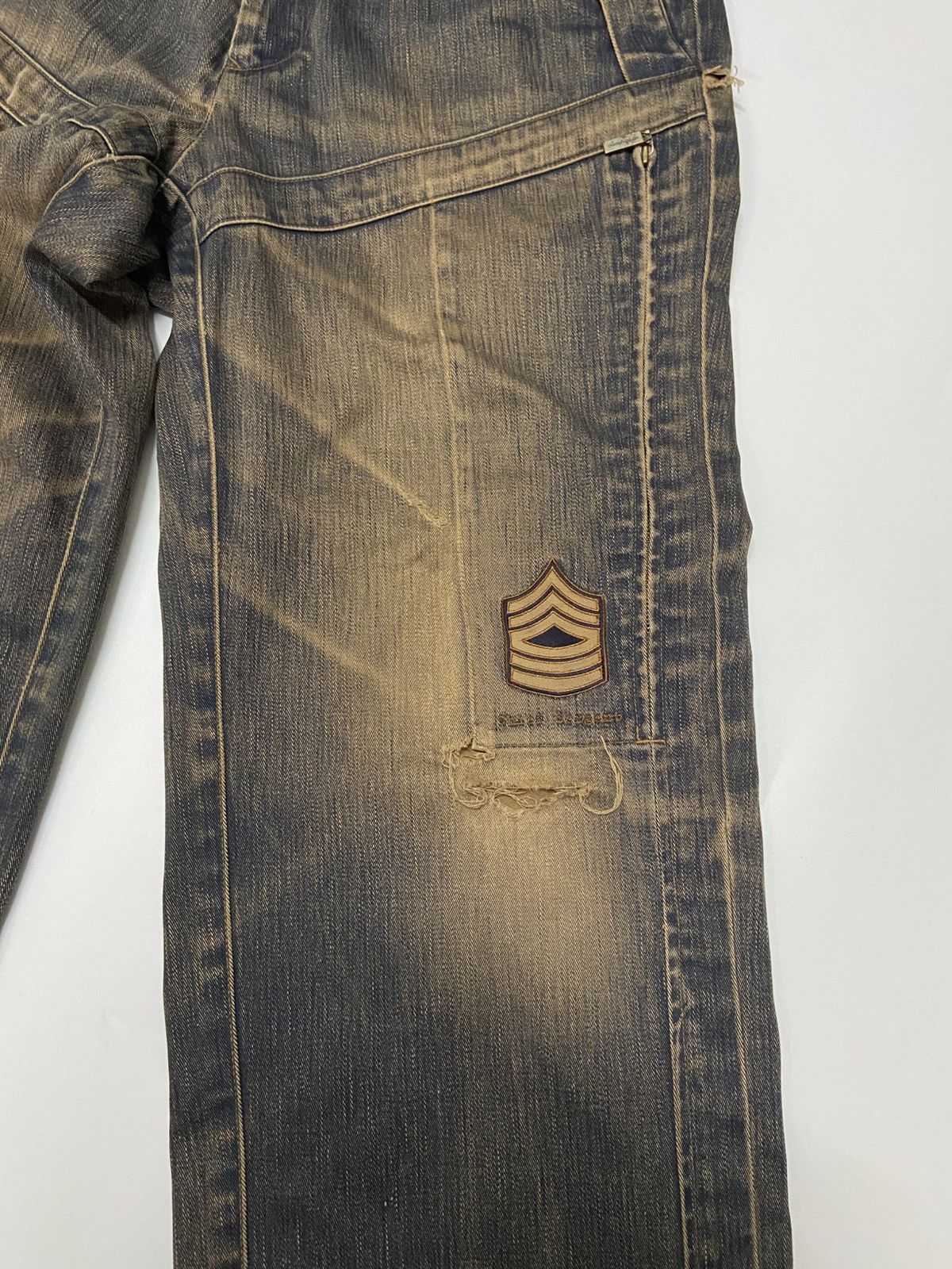 Jean Charles De Castelbajac CASTELBAJAC SPORTS DISTRESSED BAGGY JEANS Size US 34 / EU 50 - 8 Thumbnail